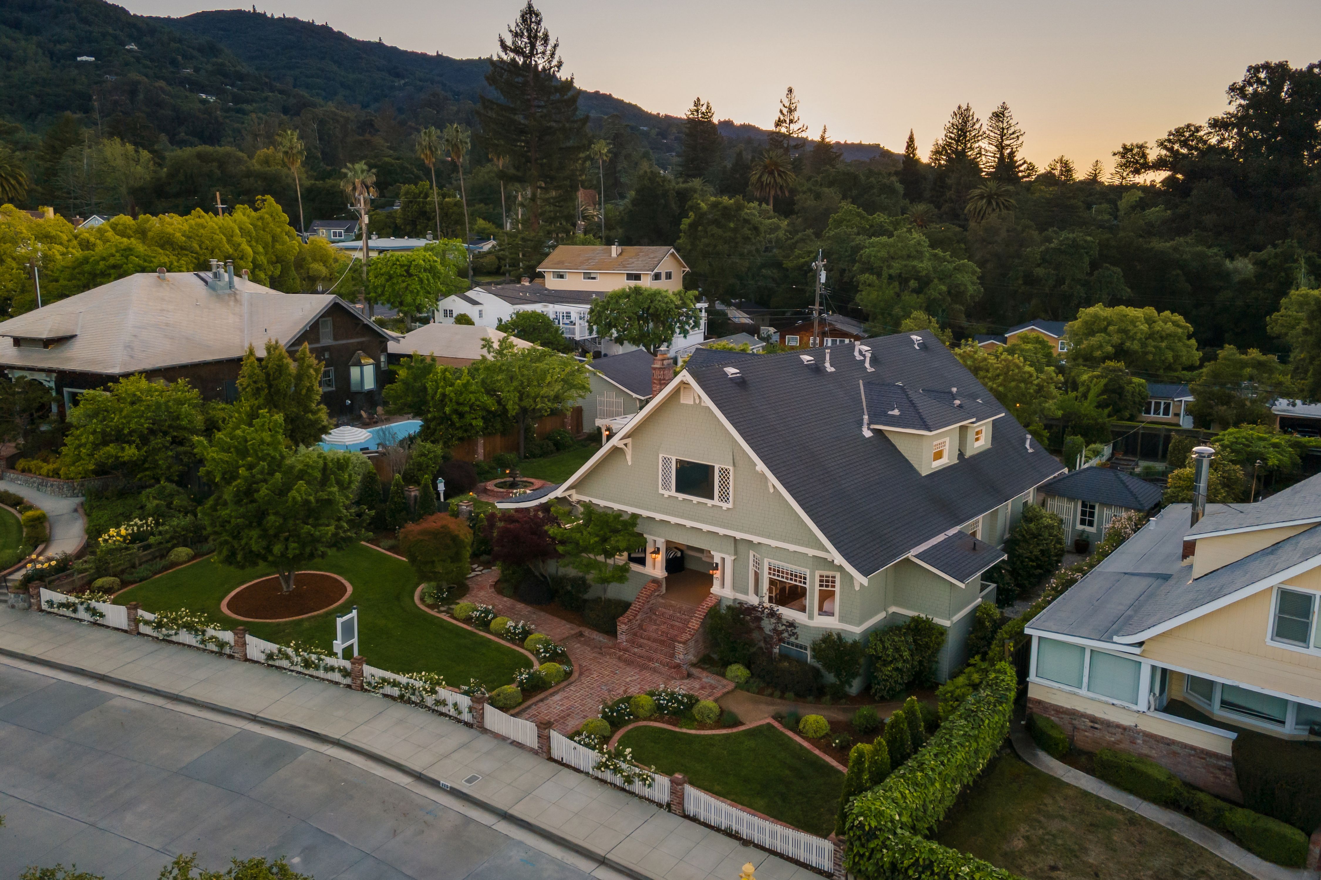  Timeless Los Gatos Craftsman in Premier Downtown Location - 物件實景