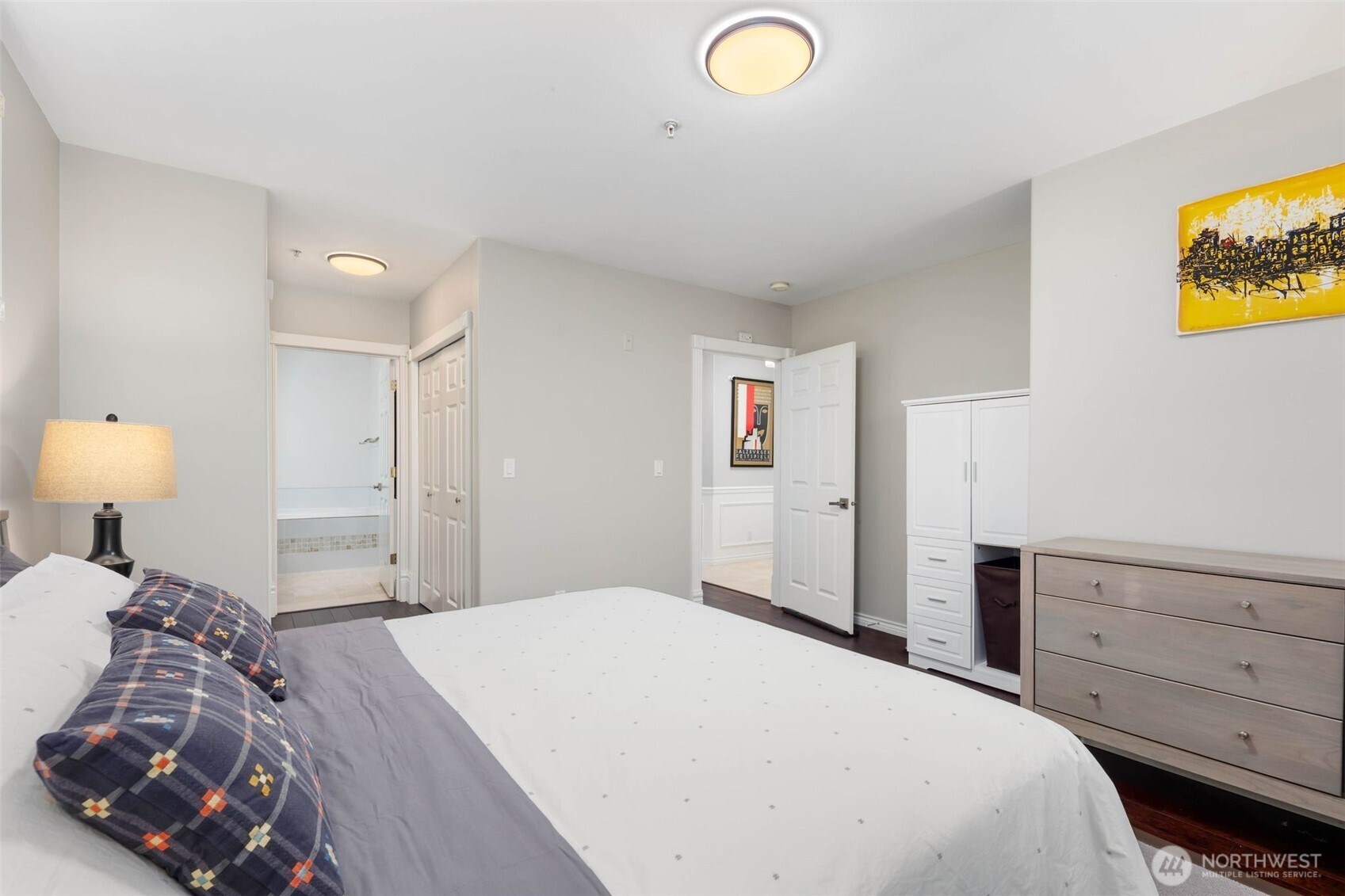 Seattle, Washington, 98116, United States, 2 Bedrooms Bedrooms, ,2 BathroomsBathrooms,Residential,For Sale,1949769