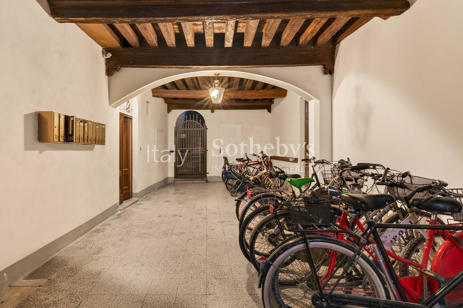  Charming residence with frescoes in the heart of Lucca - 物件實景