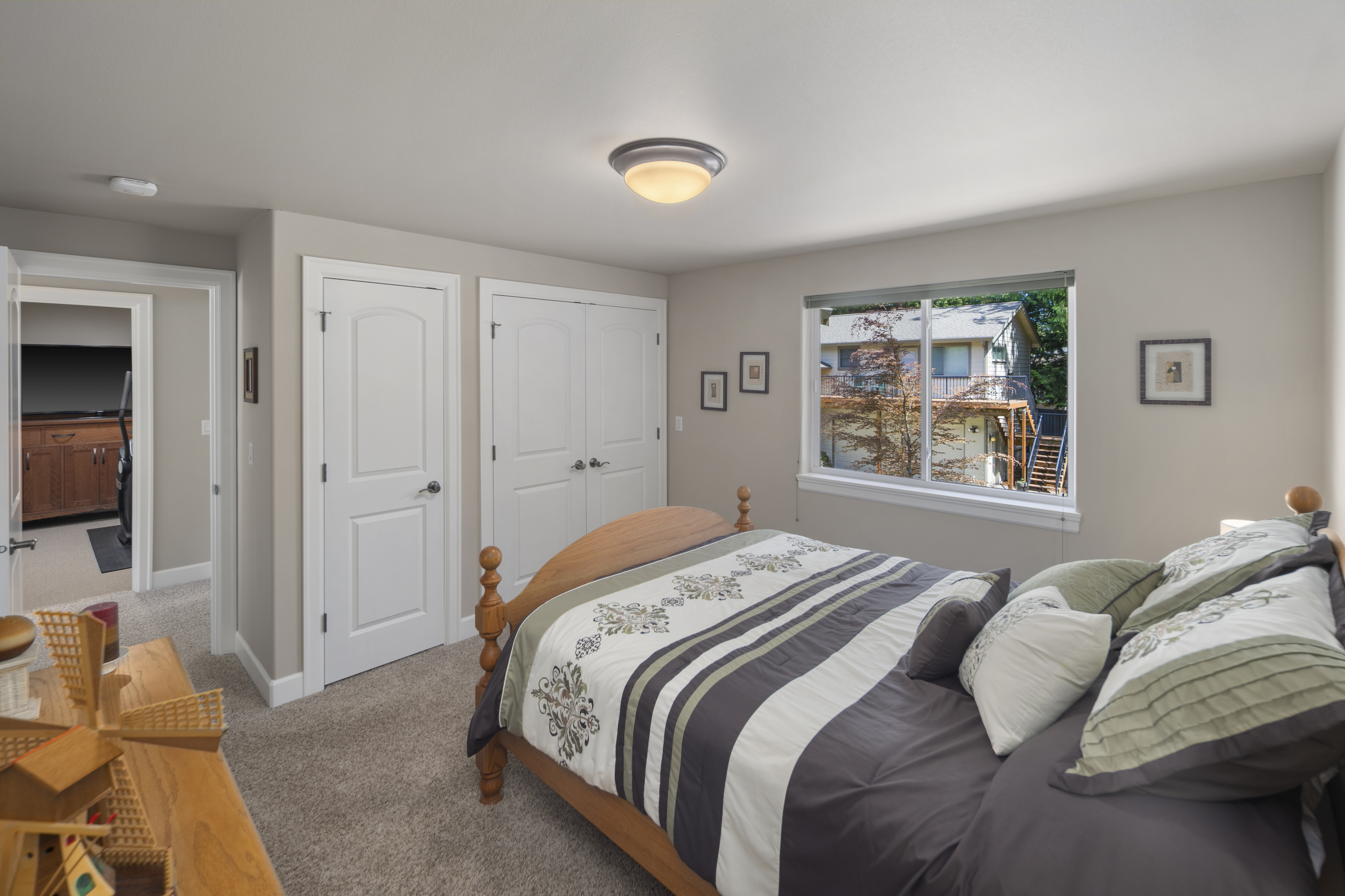 11236 108th Ave Ne, Kirkland, WA 98033 - 物件實景