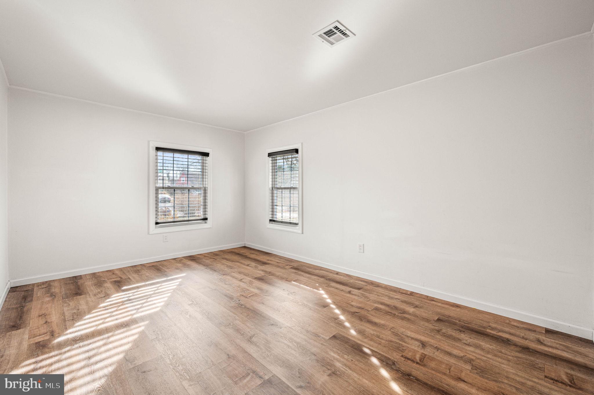 LEVITTOWN, Pennsylvania, 19056, United States, 5 Bedrooms Bedrooms, ,3 BathroomsBathrooms,Residential,For Sale,2010405