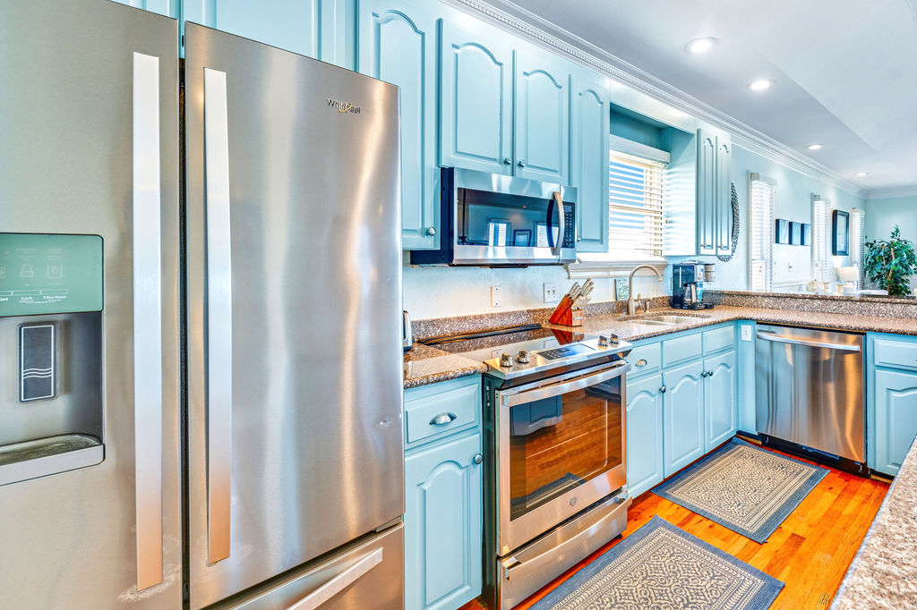 St George Island, Florida, 32328, United States, 5 Bedrooms Bedrooms, ,5 BathroomsBathrooms,Residential,For Sale,1978441