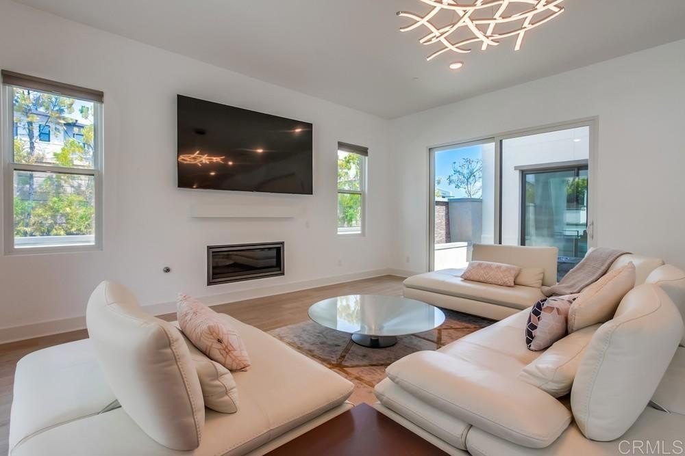 San Diego, California, 92130, United States, 5 Bedrooms Bedrooms, ,5 BathroomsBathrooms,Residential,For Sale,1905990