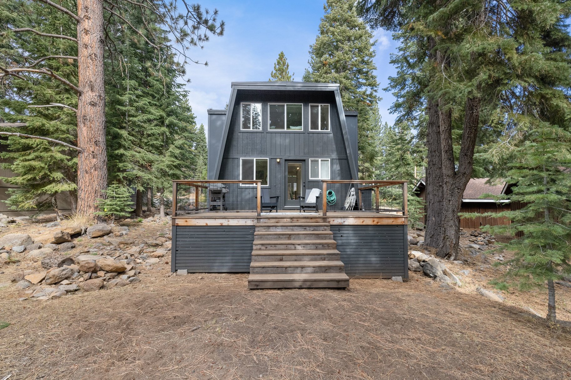  Modern Mountain Retreat Backing to Forest Service Land - 物件實景