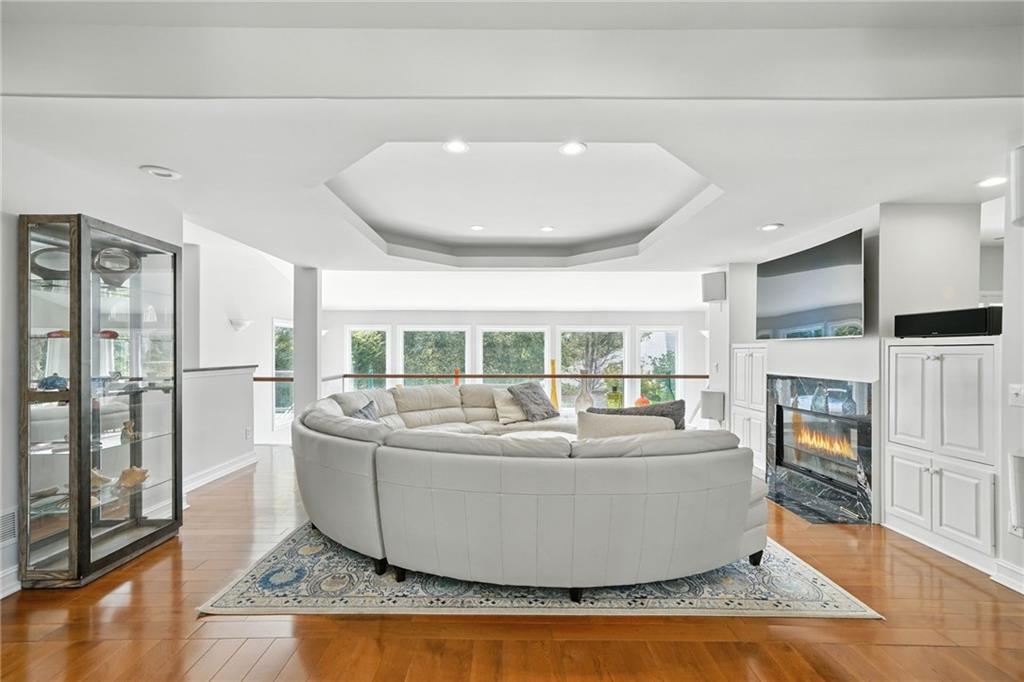Marietta, Georgia, 30067, United States, 5 Bedrooms Bedrooms, ,4 BathroomsBathrooms,Residential,For Sale,1938523