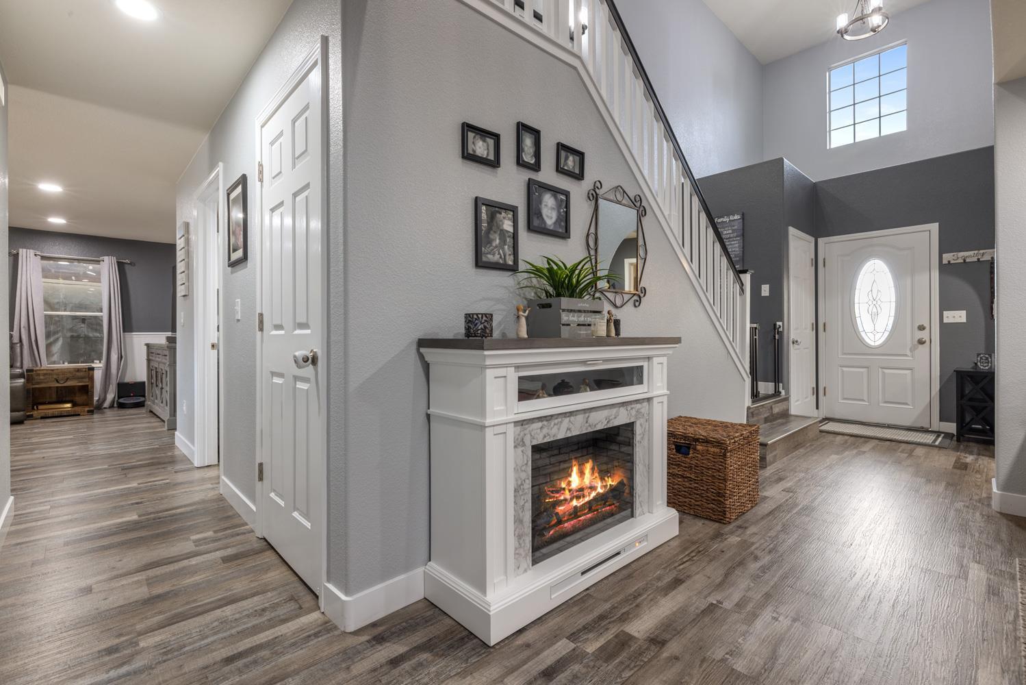 Ripon, California, 95366, United States, 6 Bedrooms Bedrooms, ,3 BathroomsBathrooms,Residential,For Sale,1978022