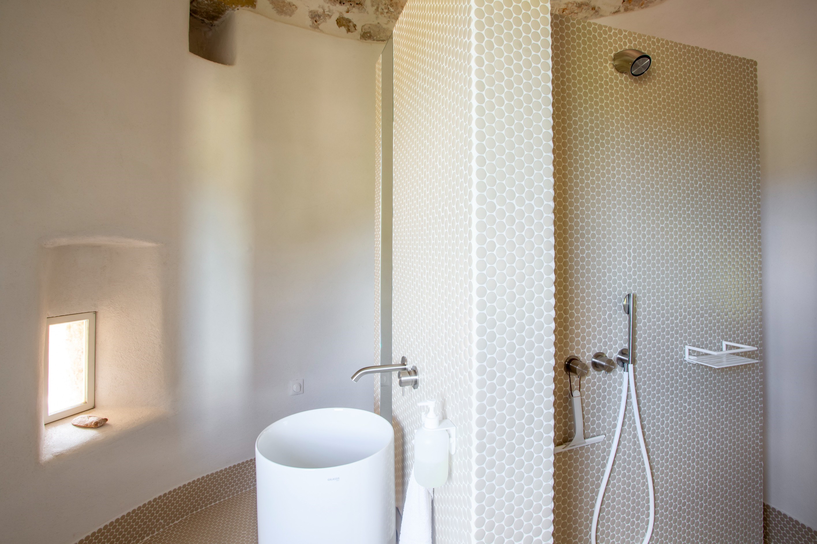 Château de Soubes from 11th Century Reimagined for Contemporary Living - 物件實景