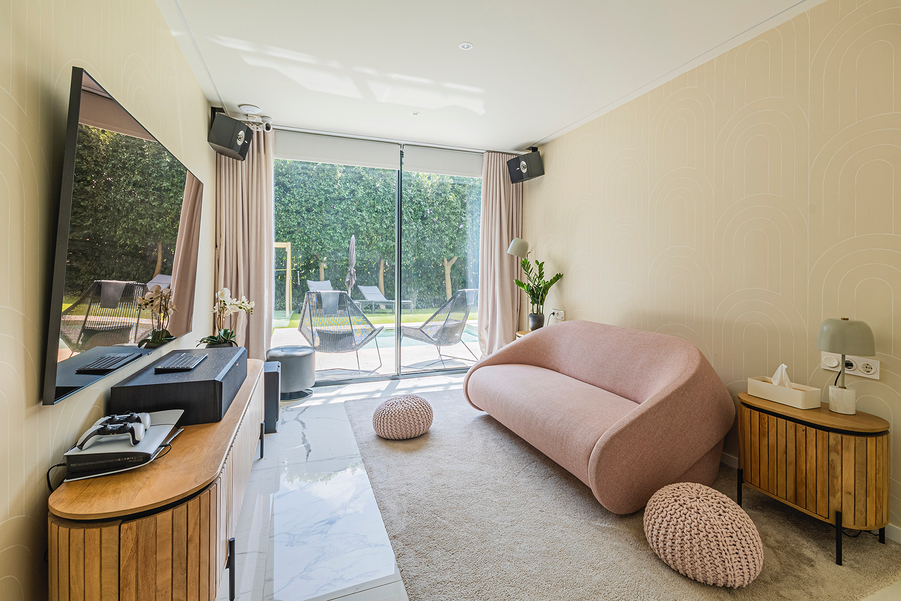  Luxury contemporary villa with pool, garden, and top energy efficiency - 物件實景