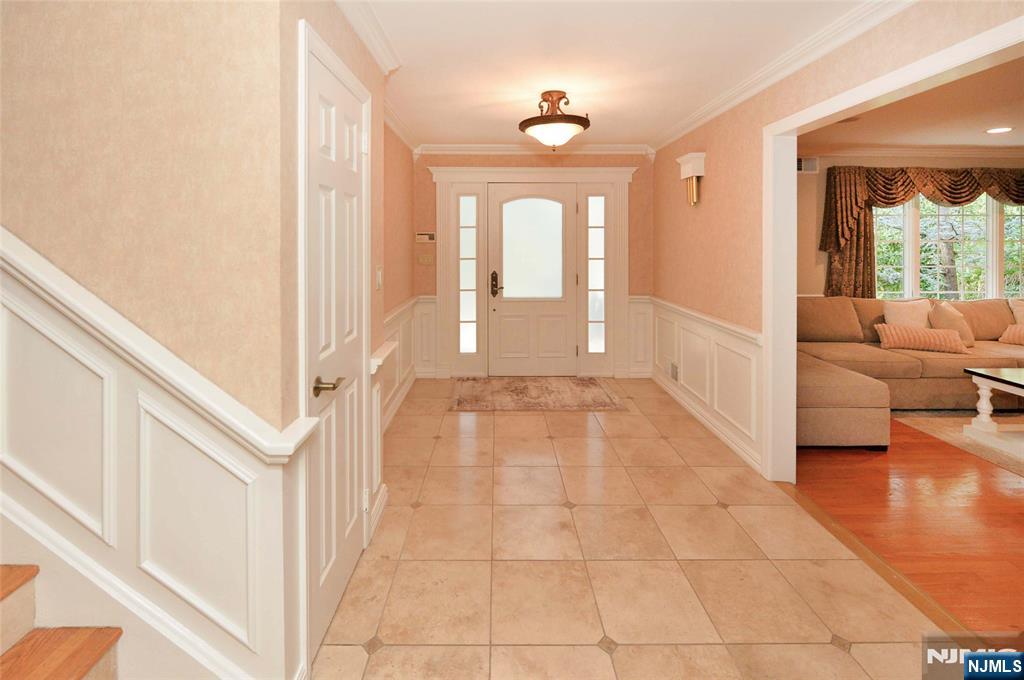 Wyckoff, New Jersey, 07481, United States, 4 Bedrooms Bedrooms, ,3 BathroomsBathrooms,Residential,For Sale,1950847