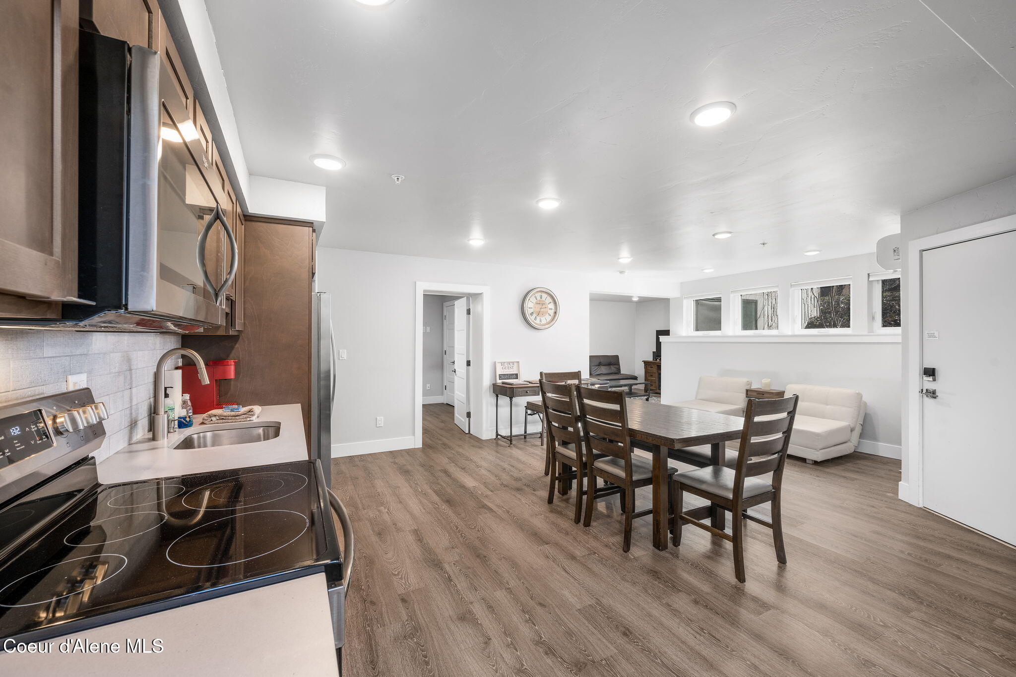 Coeur d'Alene, Idaho, 83814, United States, 2 Bedrooms Bedrooms, ,2 BathroomsBathrooms,Residential,For Sale,1920306