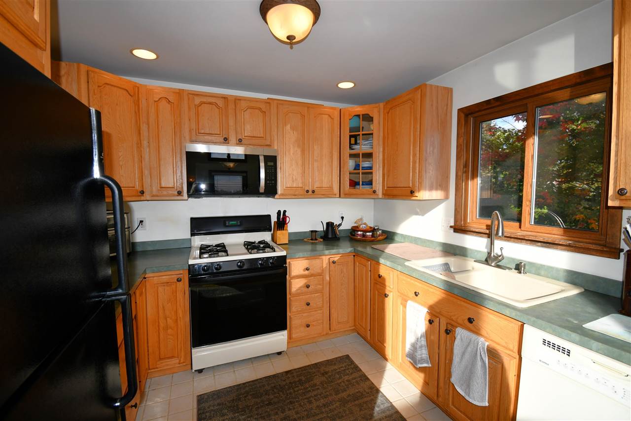 Charlevoix, Michigan, 49720, United States, 4 Bedrooms Bedrooms, ,3 BathroomsBathrooms,Residential,For Sale,1995893