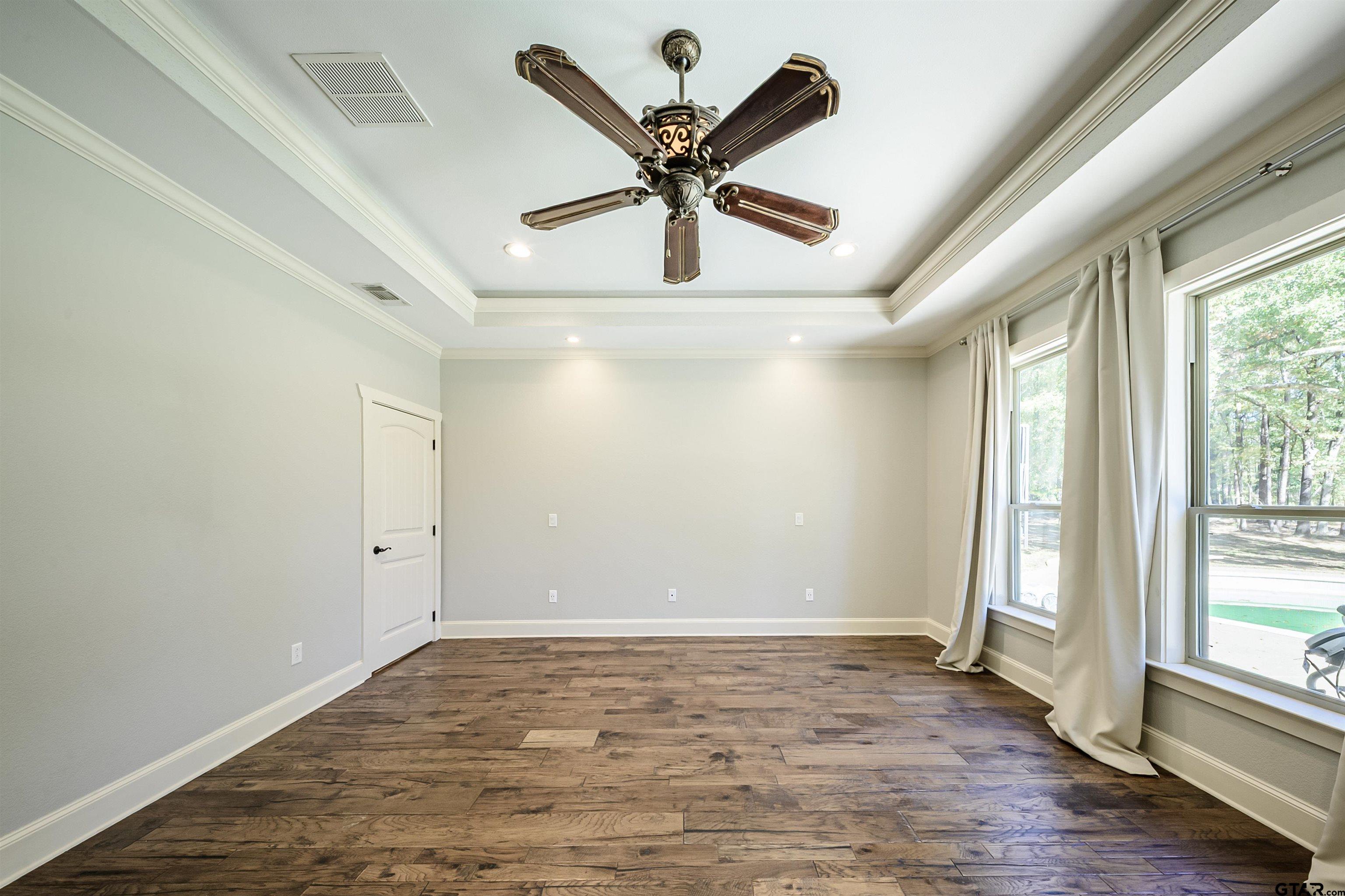 Lindale, Texas, 75771, United States, 4 Bedrooms Bedrooms, ,4 BathroomsBathrooms,Residential,For Sale,1992083