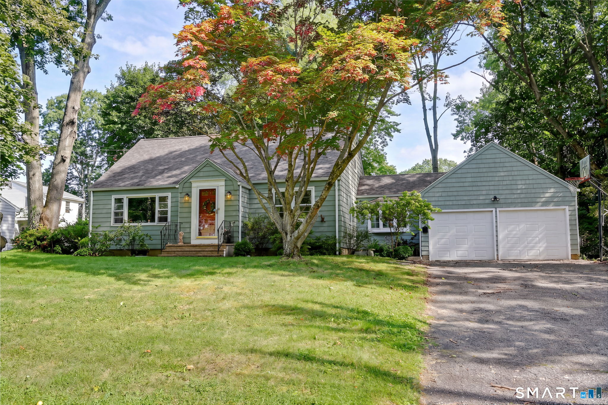Woolsley Ave, Trumbull, CT 06611