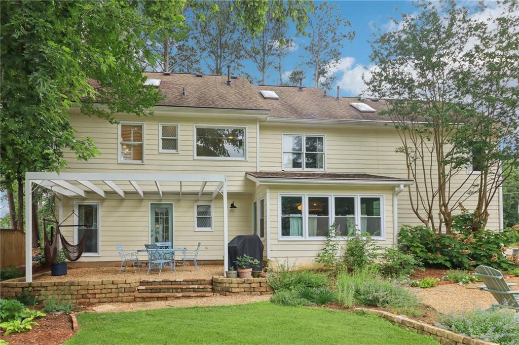 Marietta, Georgia, 30062, United States, 4 Bedrooms Bedrooms, ,3 BathroomsBathrooms,Residential,For Sale,1905534