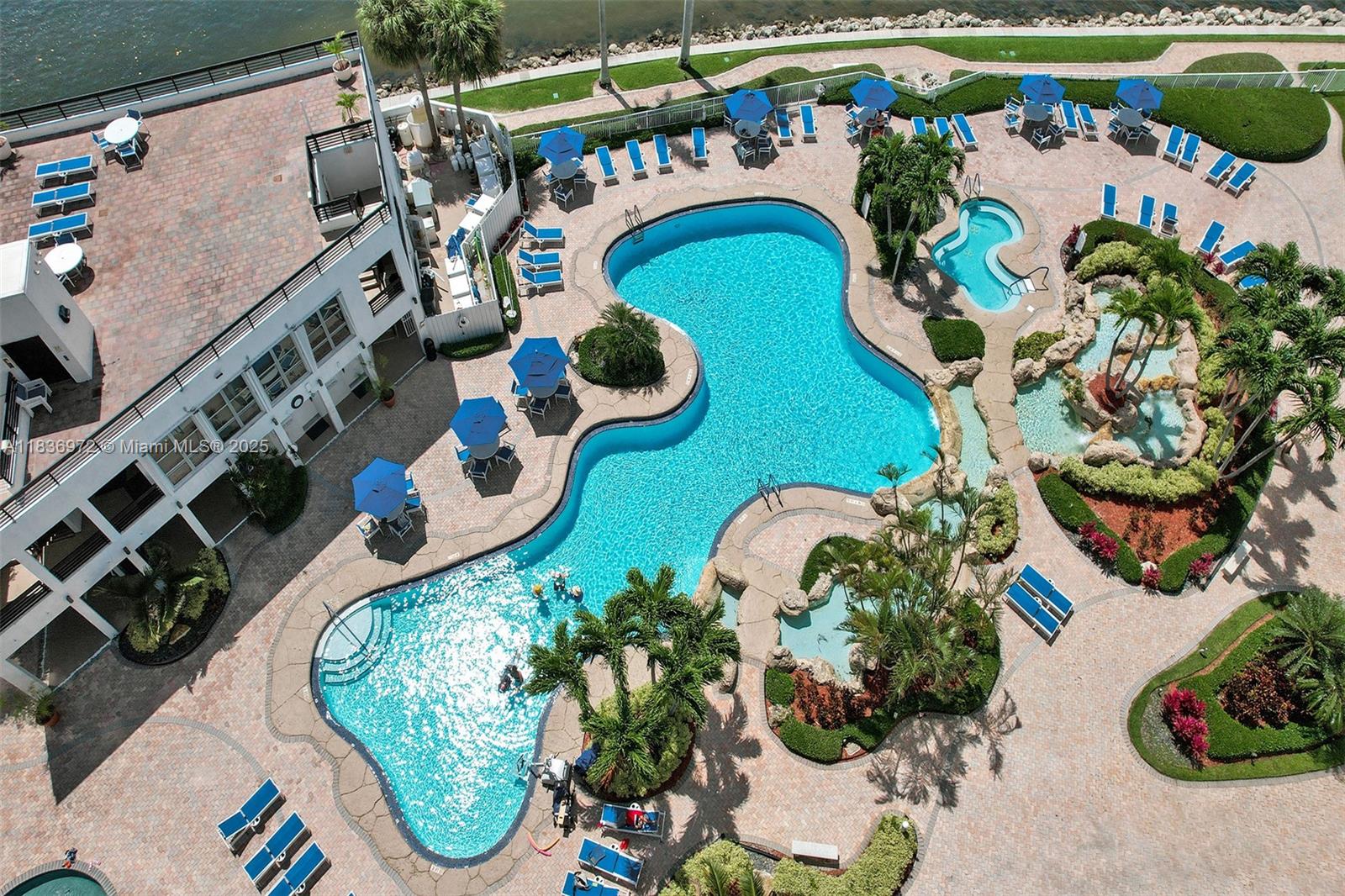Aventura, Florida, 33180, United States, 2 Bedrooms Bedrooms, ,2 BathroomsBathrooms,Residential,For Sale,1895458