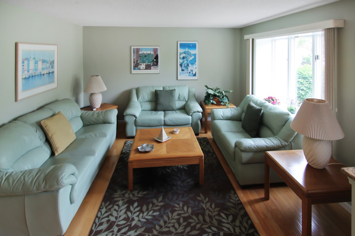 Peabody, Massachusetts, 01960, United States, 3 Bedrooms Bedrooms, ,3 BathroomsBathrooms,Residential,For Sale,1908013