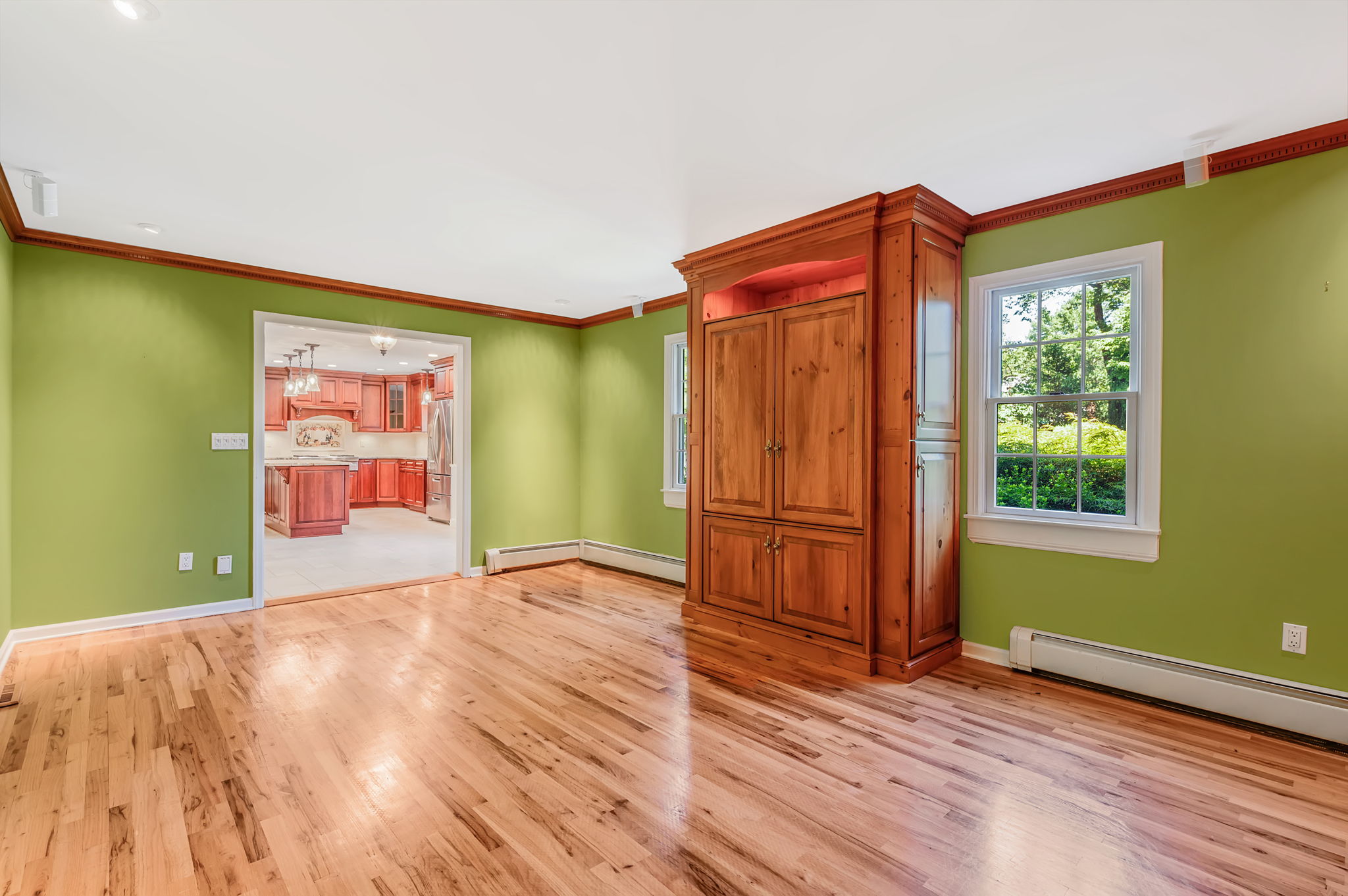 Mount Sinai, New York, 11766, United States, 4 Bedrooms Bedrooms, ,3 BathroomsBathrooms,Residential,For Sale,1924395