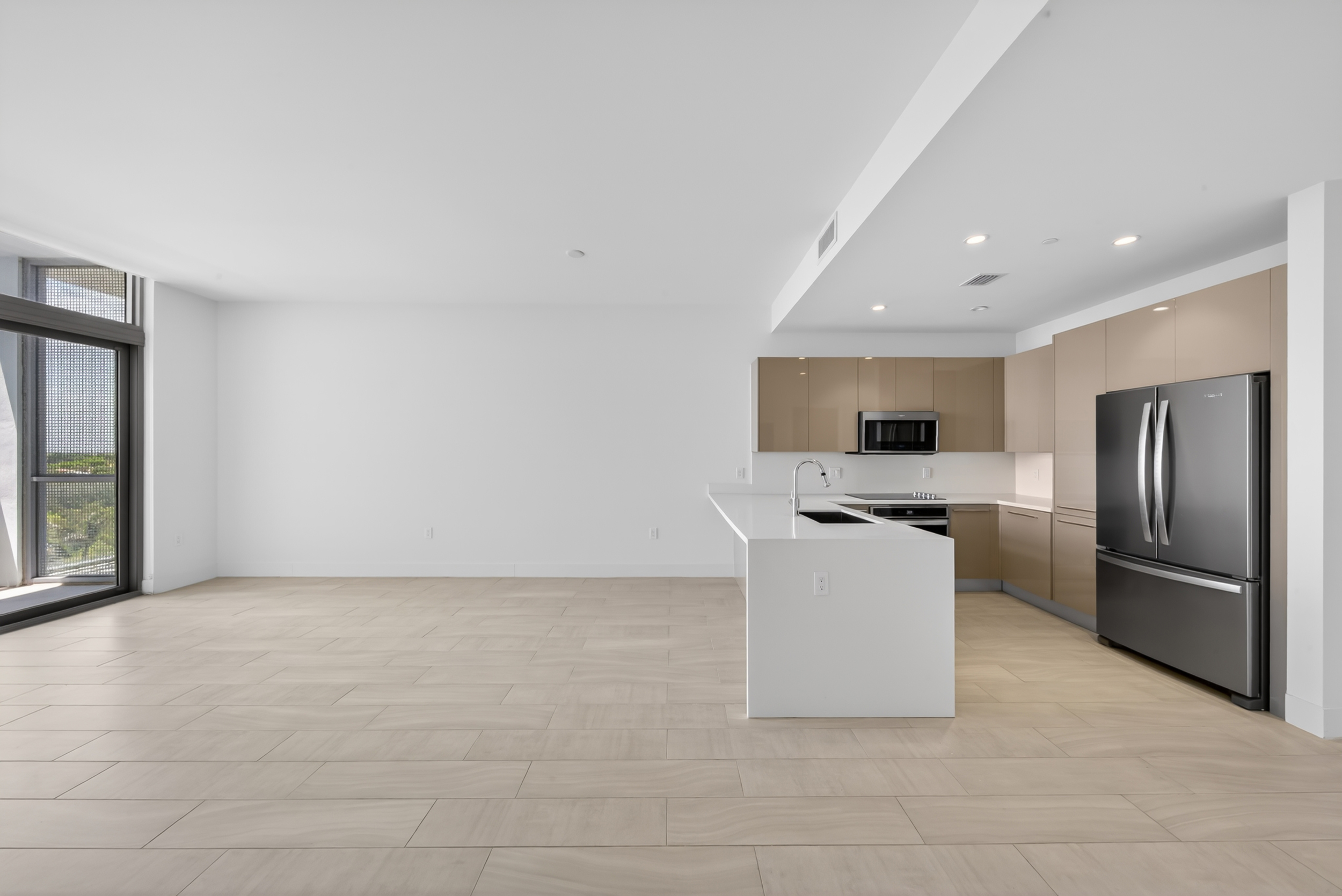  2000 Metropica Way, Sunrise, FL, 33323 - 物件實景
