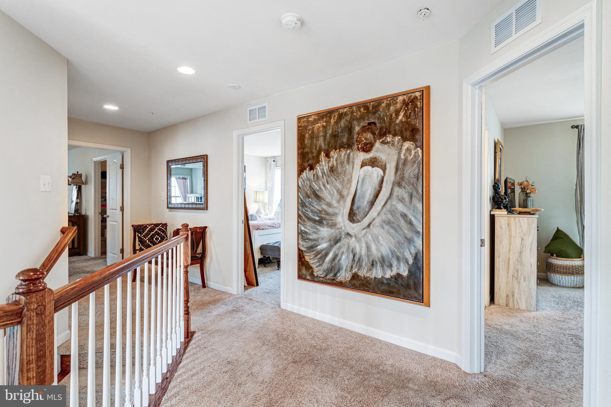 Lanham, Maryland, 20706, United States, 6 Bedrooms Bedrooms, ,5 BathroomsBathrooms,Residential,For Sale,2002849