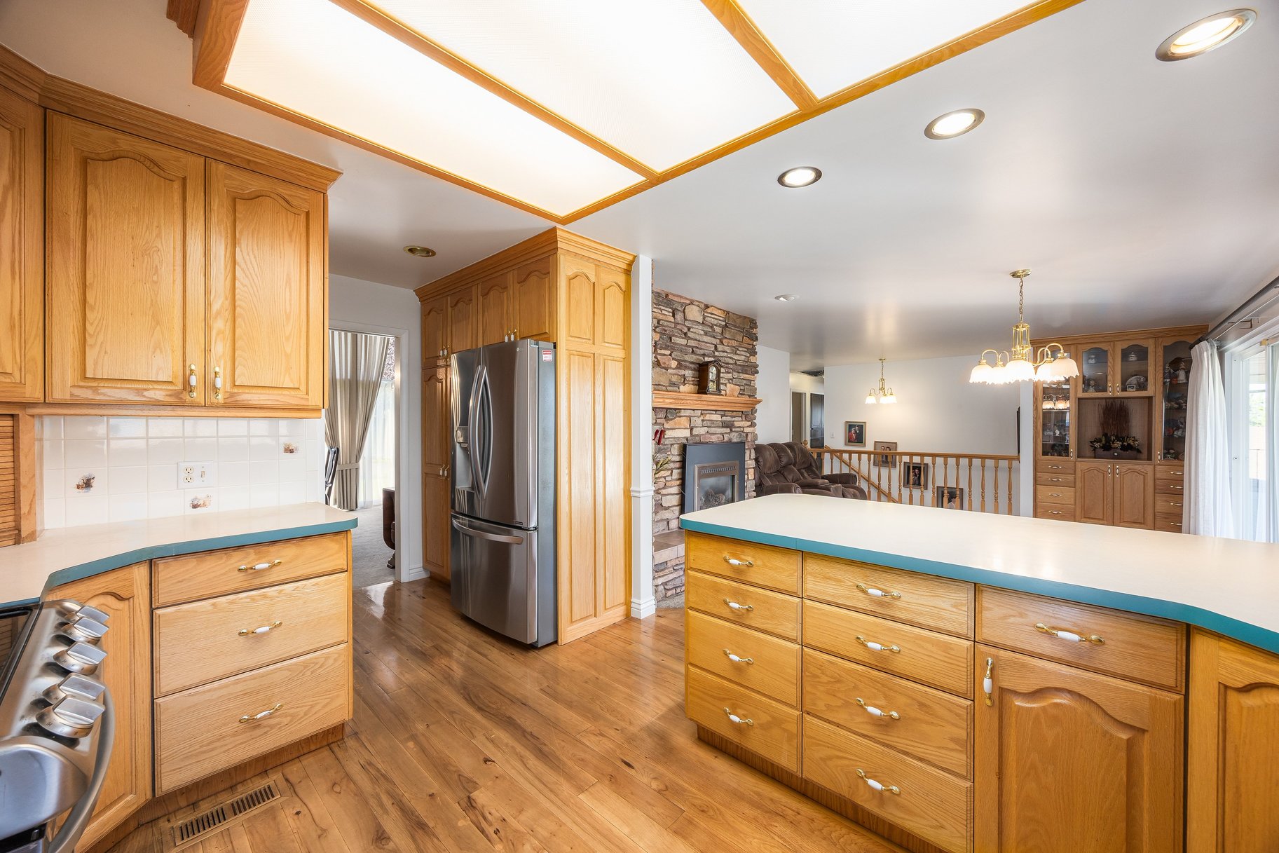  Spacious Living in an Established Springville Neighborhood - 物件實景