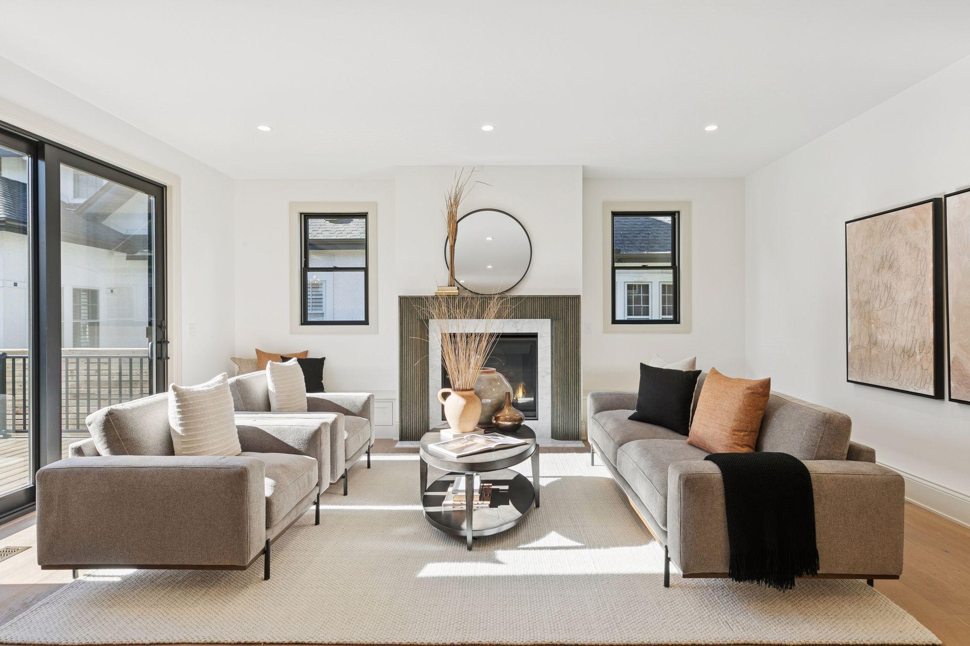 Saint Paul, Minnesota, 55105, United States, 5 Bedrooms Bedrooms, ,4 BathroomsBathrooms,Residential,For Sale,1989282