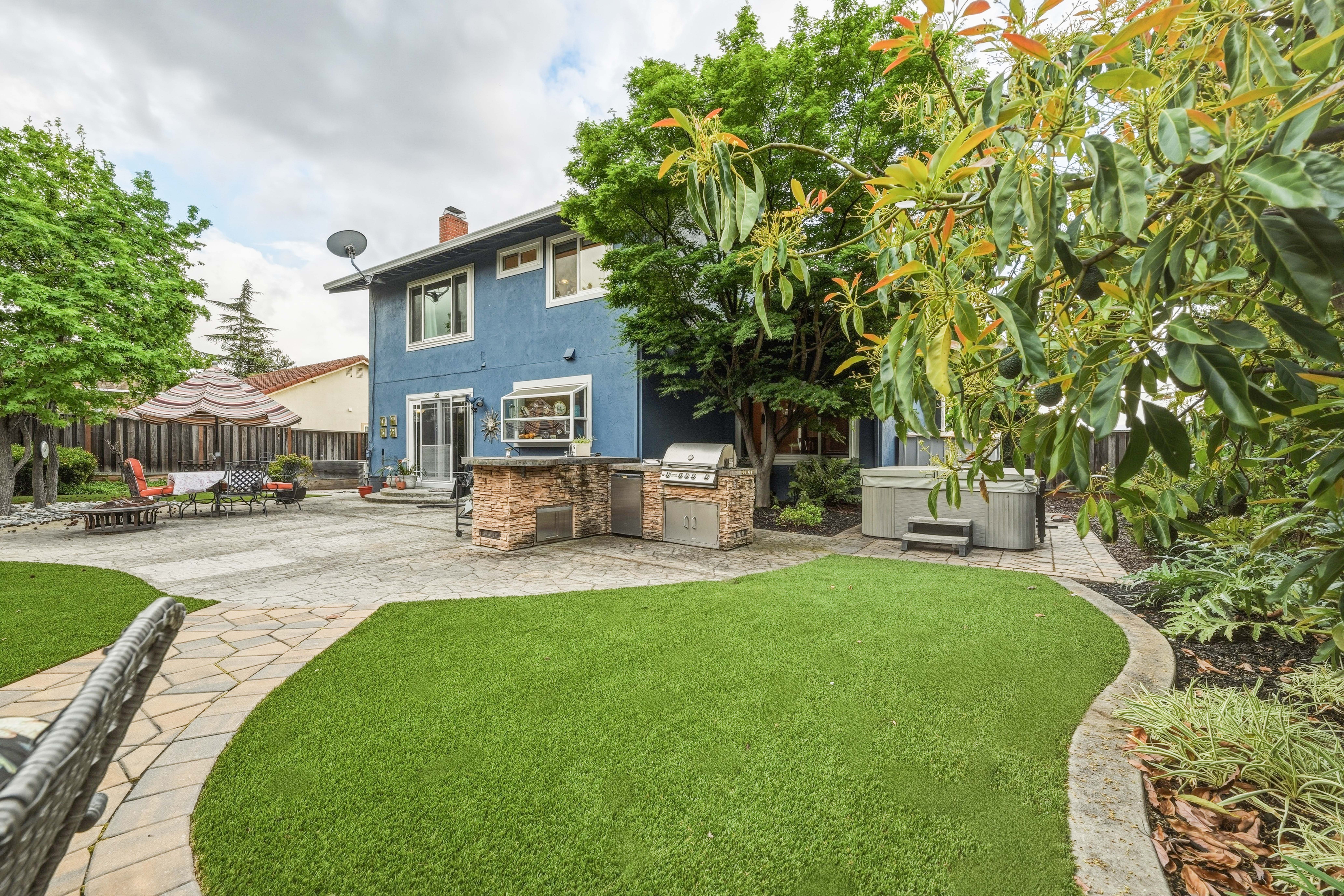  Stunningly Upgraded Home with Modern Amenities and Charm - 物件實景