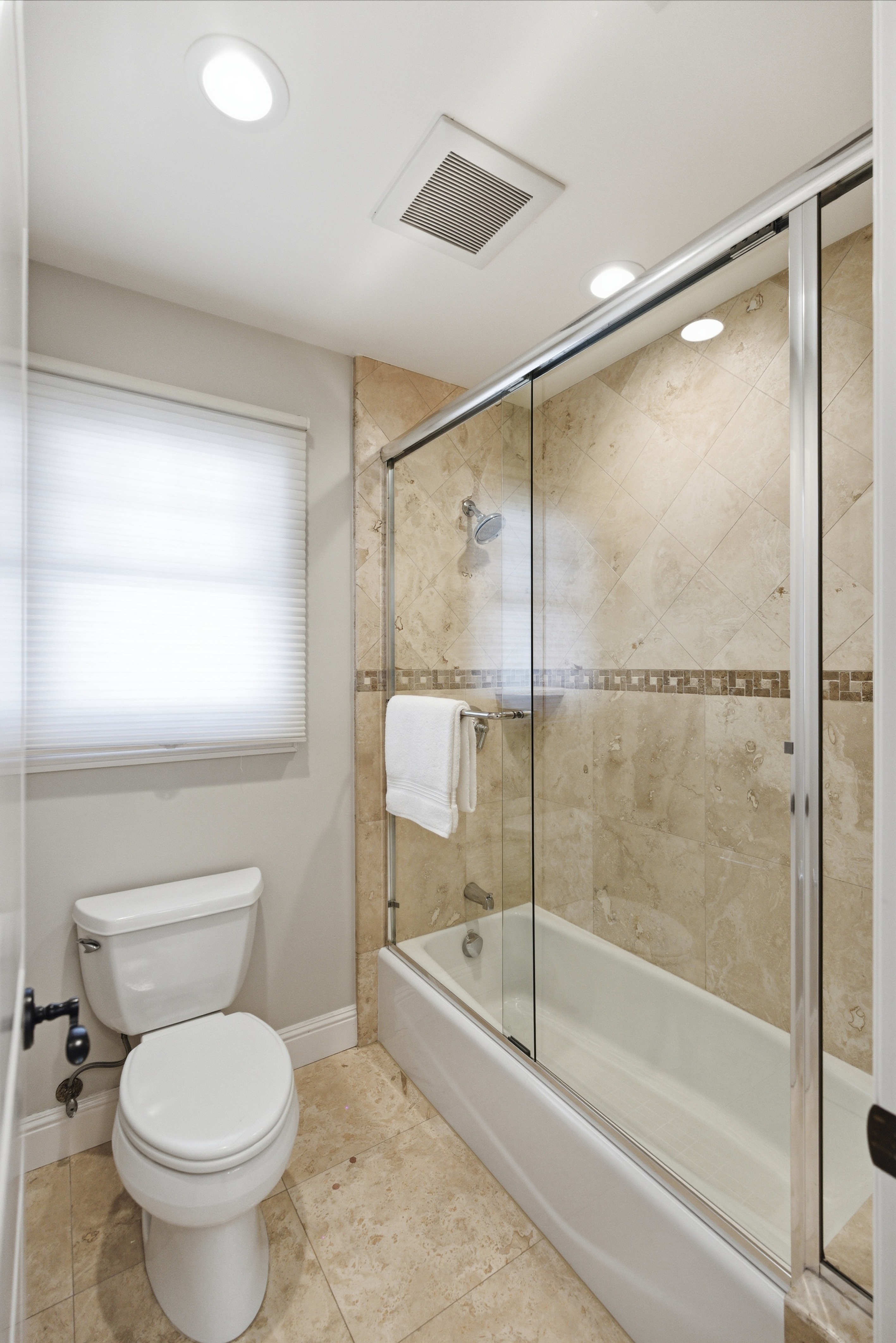  Classic Craftsman Home - 物件實景