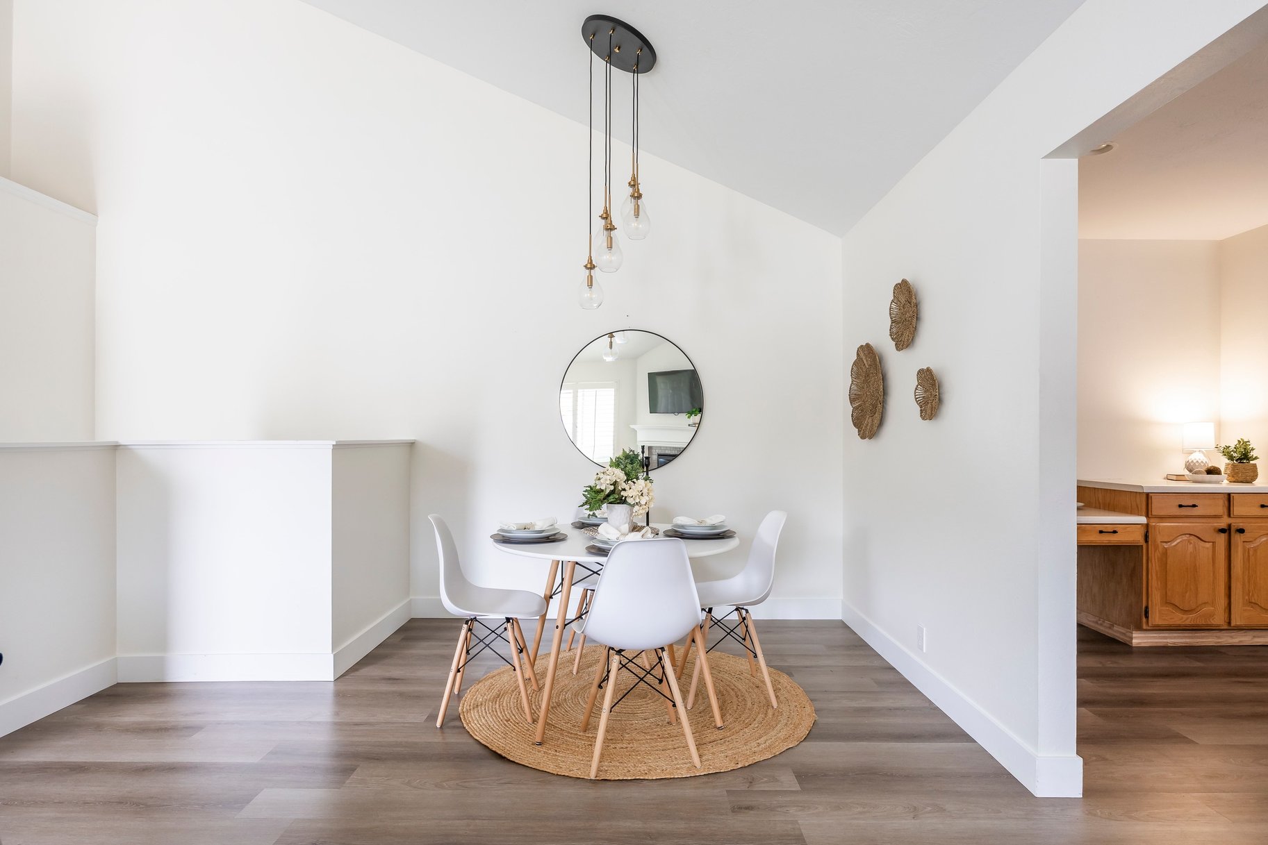  Rarely Available Harvest Lane Rambler Main-Level Living - 物件實景