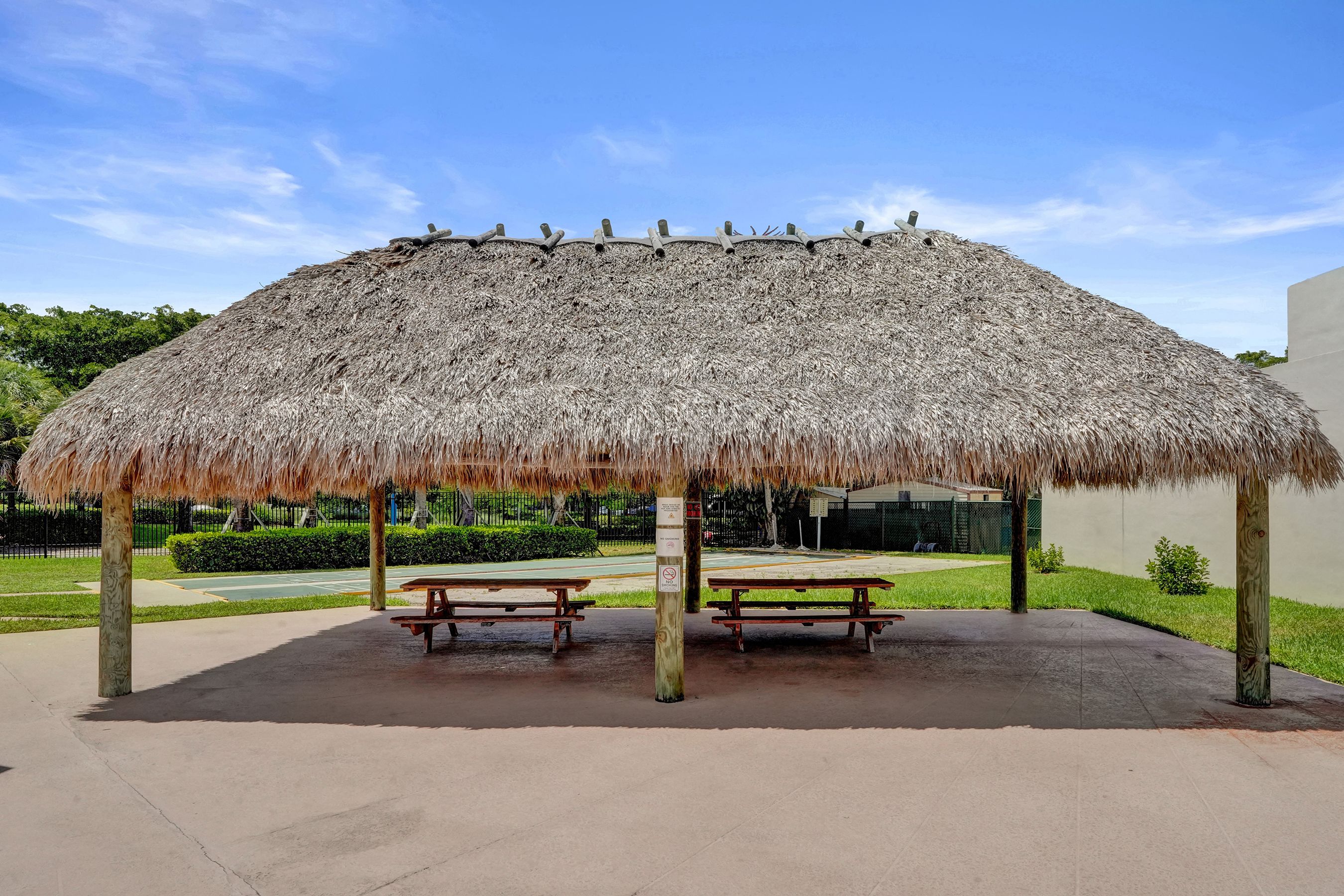  2651 Sunrise Lakes Drive E, Sunrise, FL, 33322 - 物件實景