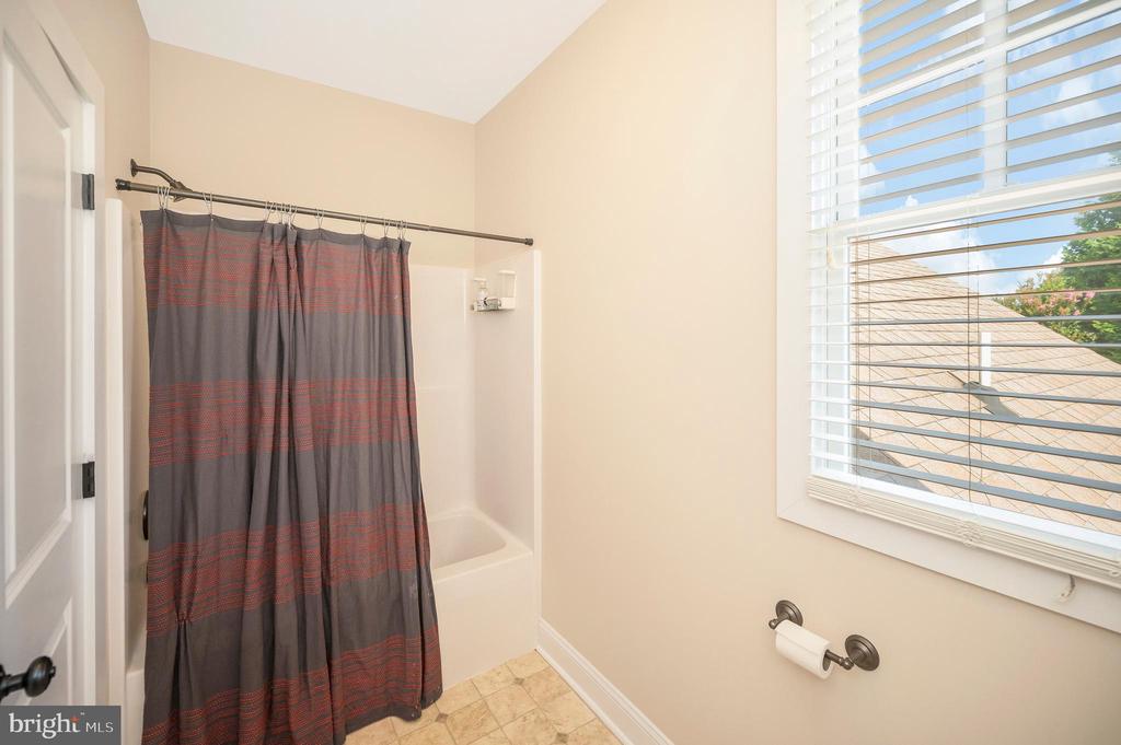 Stafford, Virginia, 22556, United States, 6 Bedrooms Bedrooms, ,5 BathroomsBathrooms,Residential,For Sale,1900693