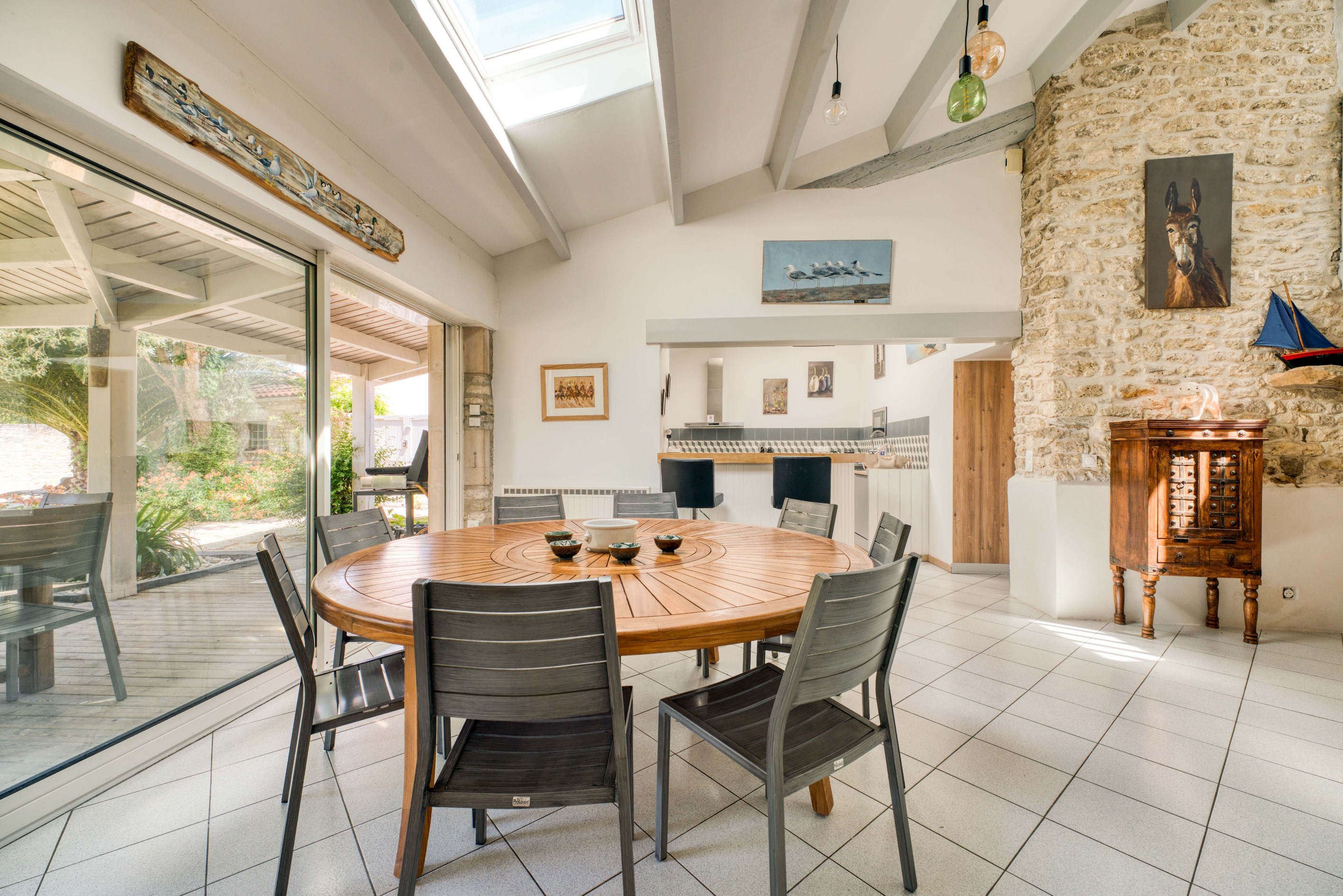  BEAUTIFUL CHARACTER PROPERTY WITH  SWIMMING POOL IN THE HEART OF A VILLAGE ON O… - 物件實景