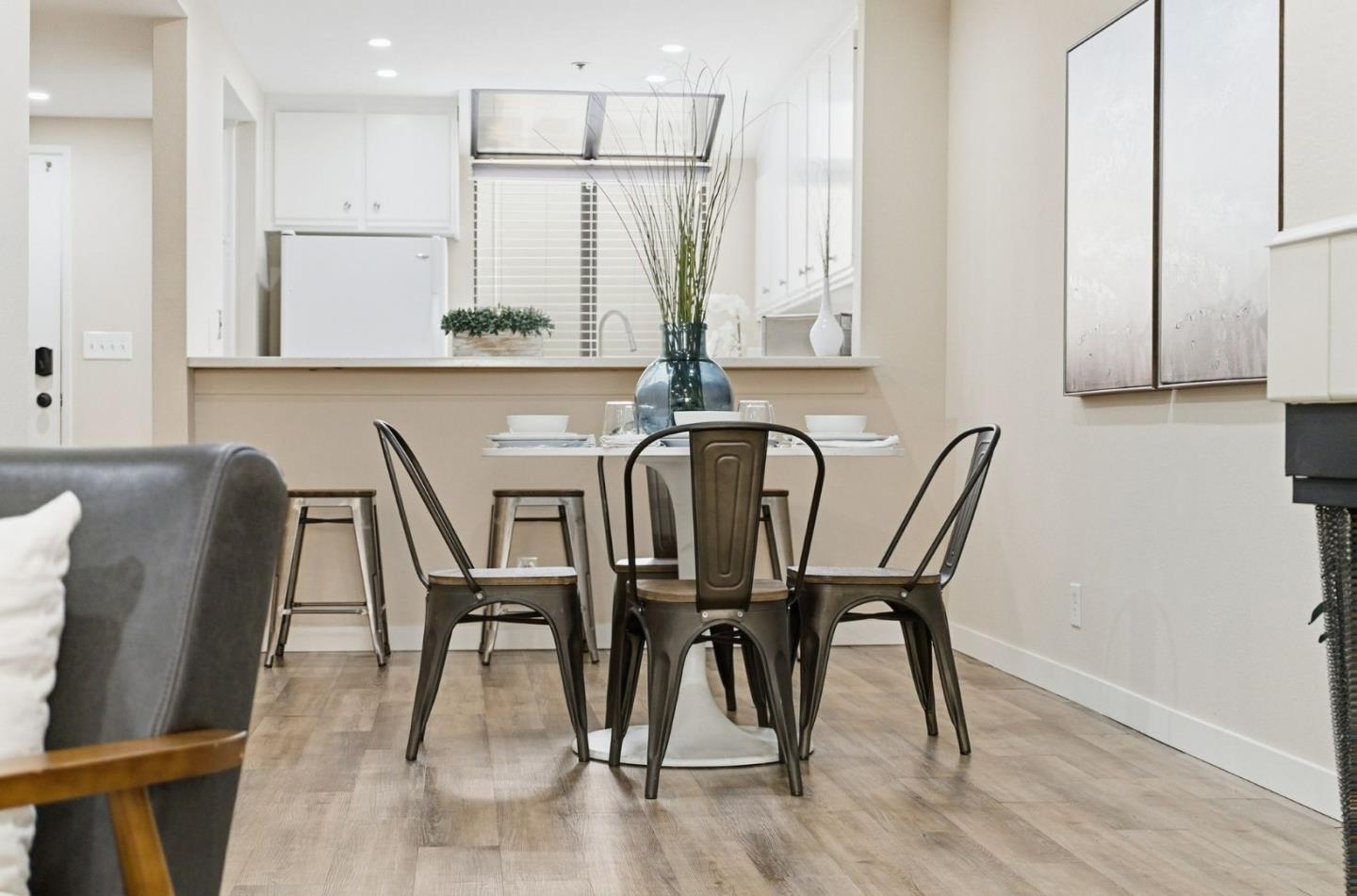 Palo Alto, California, 94306, United States, 2 Bedrooms Bedrooms, ,2 BathroomsBathrooms,Residential,For Sale,1992866