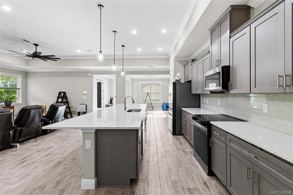 Homosassa, Florida, 34446, United States, 4 Bedrooms Bedrooms, ,3 BathroomsBathrooms,Residential,For Sale,1915156