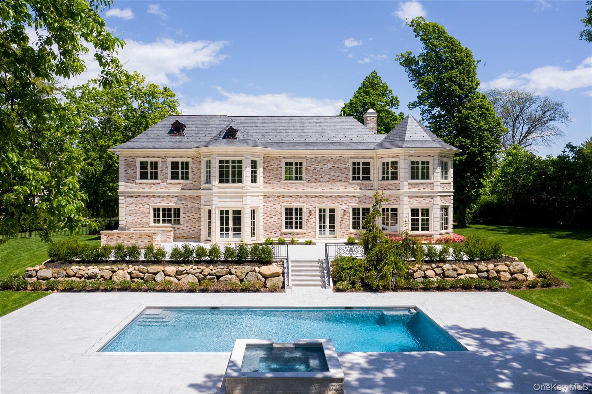  6 Foxwood Road, Great Neck, NY, 11024 - 物件實景
