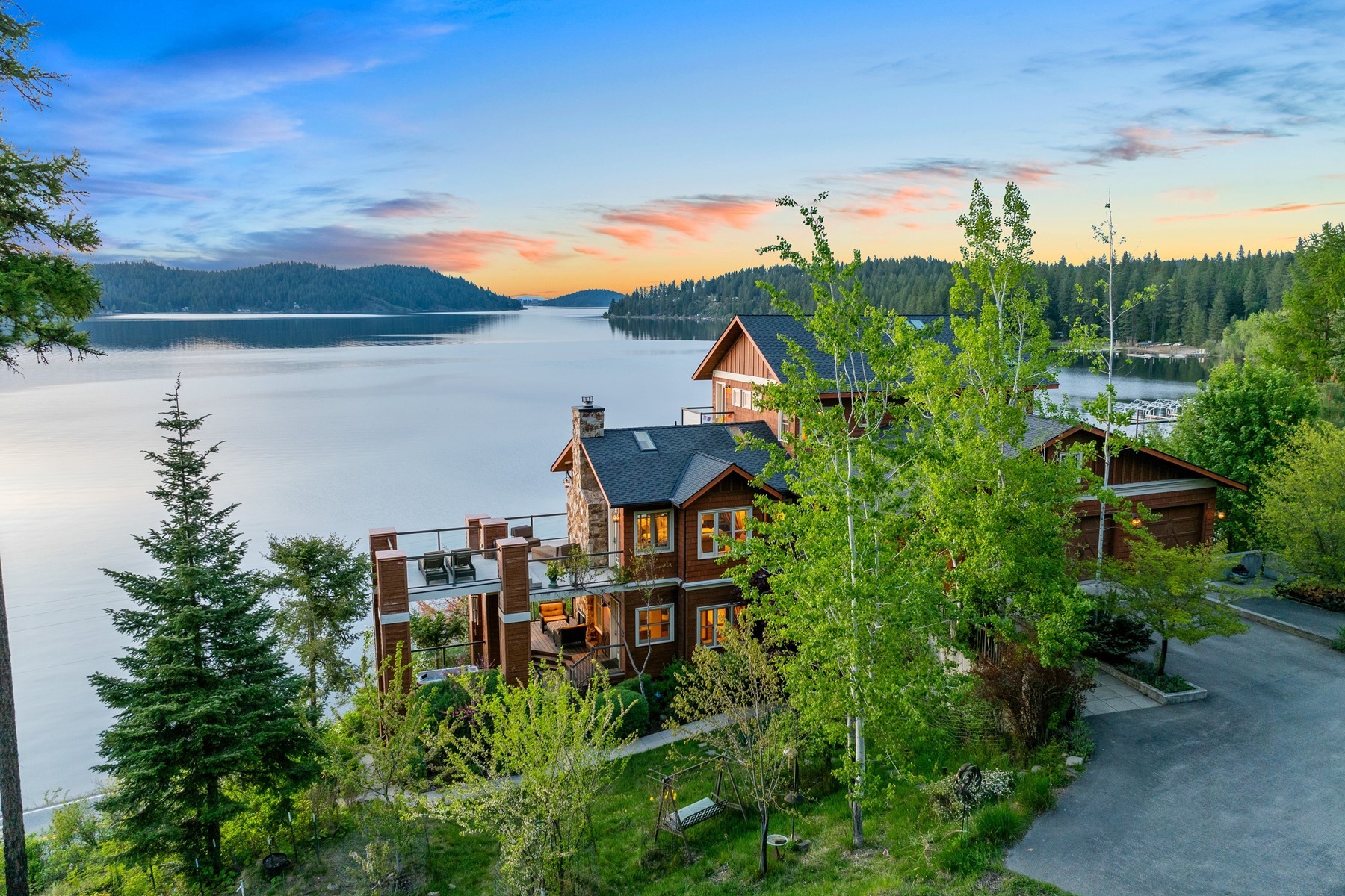  Spectacular Waterfront Custom Craftsman - 物件實景