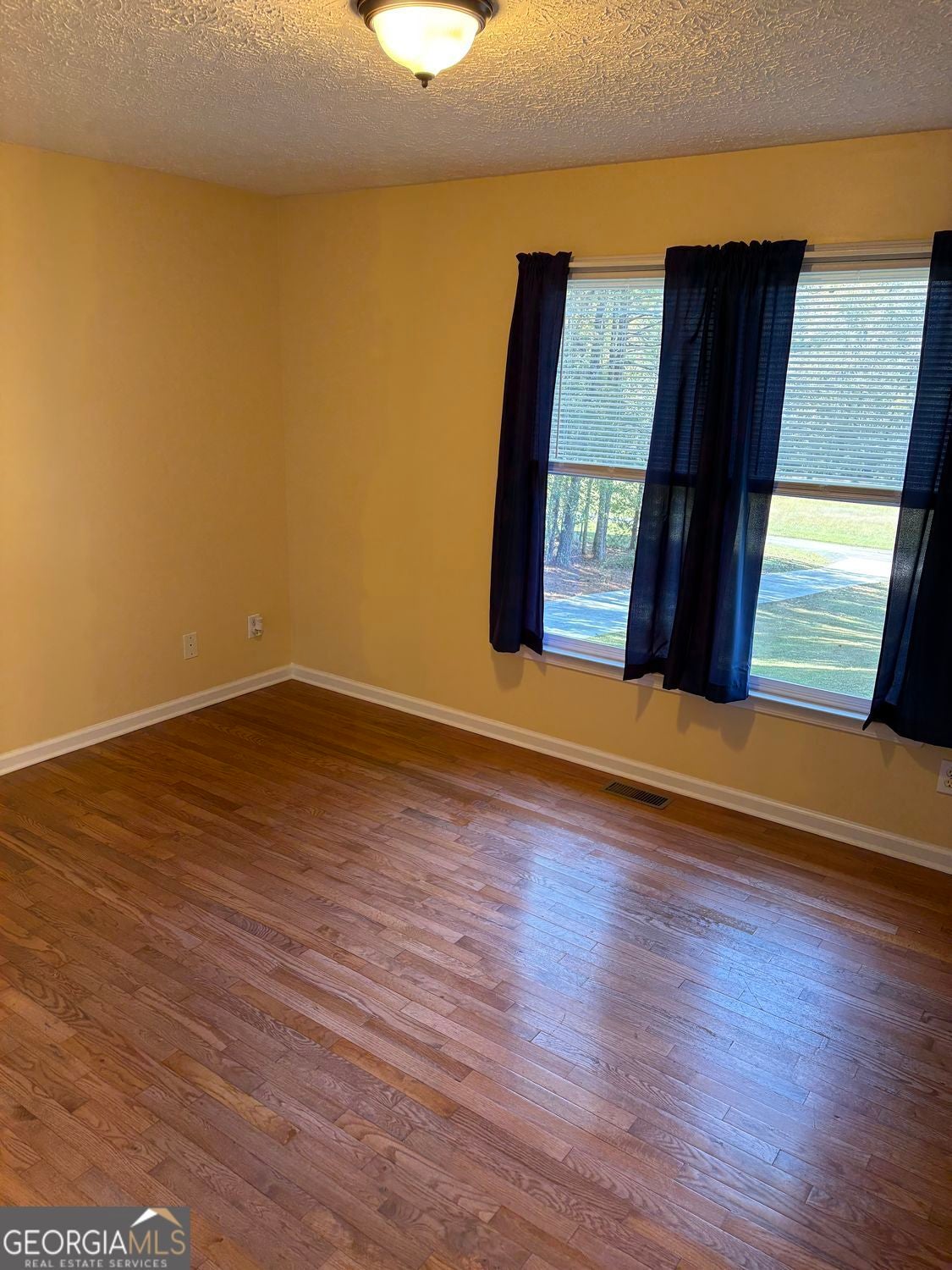 Rockmart, Georgia, 30153, United States, 4 Bedrooms Bedrooms, ,2 BathroomsBathrooms,Residential,For Sale,1969825