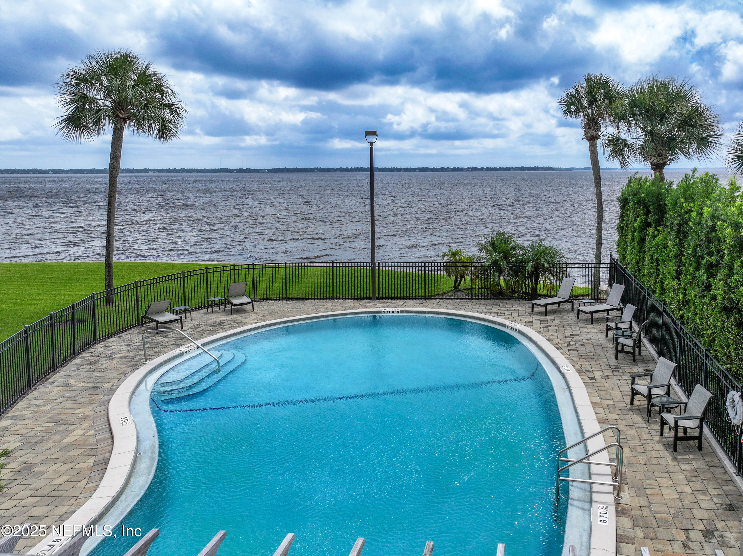 Jacksonville, Florida, 32205, United States, 3 Bedrooms Bedrooms, ,2 BathroomsBathrooms,Residential,For Sale,1957933