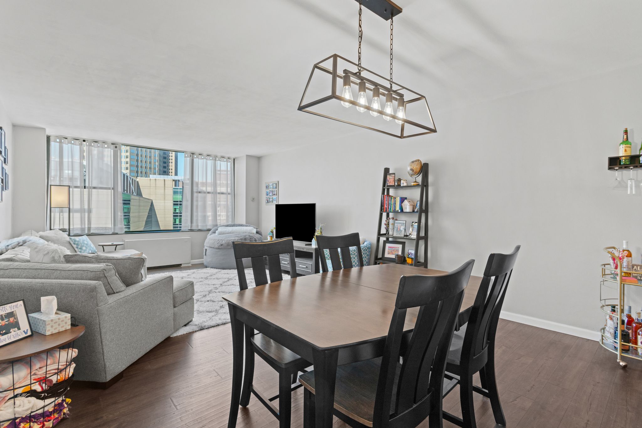  112 Washington Place #18C, Pittsburgh, PA 15219 - 物件實景