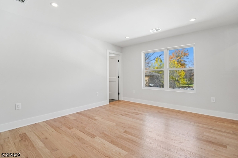 New Providence Boro, New Jersey, 07974, United States, 6 Bedrooms Bedrooms, ,6 BathroomsBathrooms,Residential,For Sale,2001991