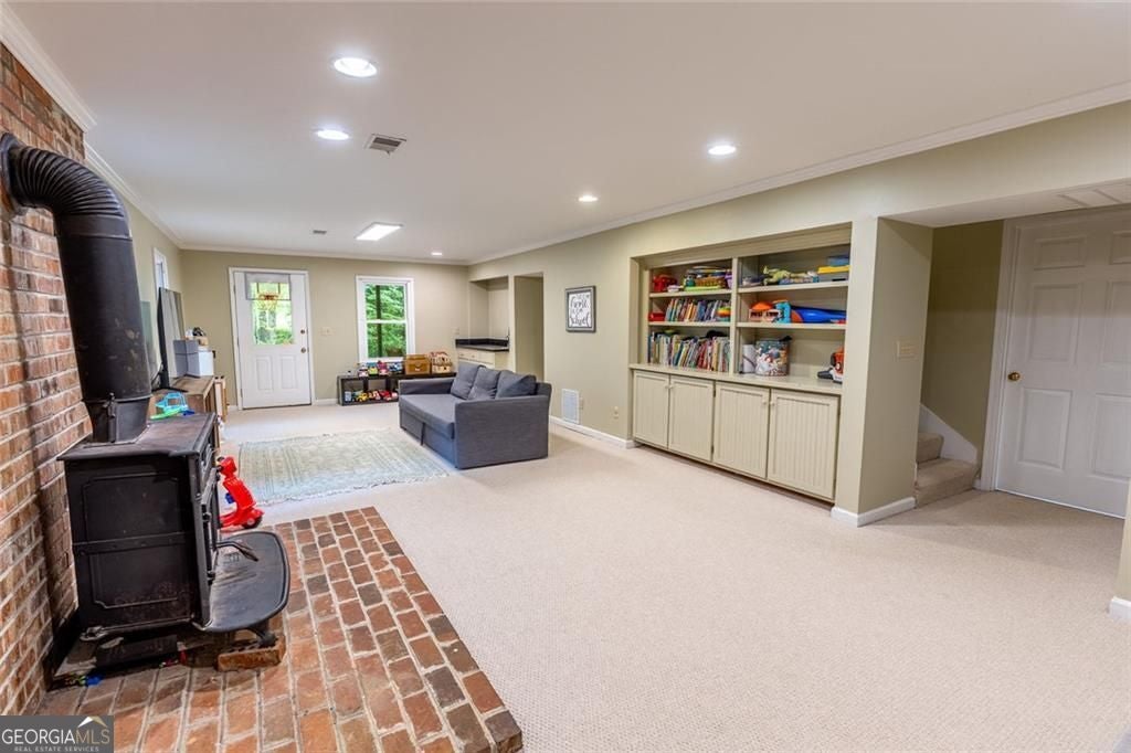 Marietta, Georgia, 30064, United States, 5 Bedrooms Bedrooms, ,4 BathroomsBathrooms,Residential,For Sale,2041117