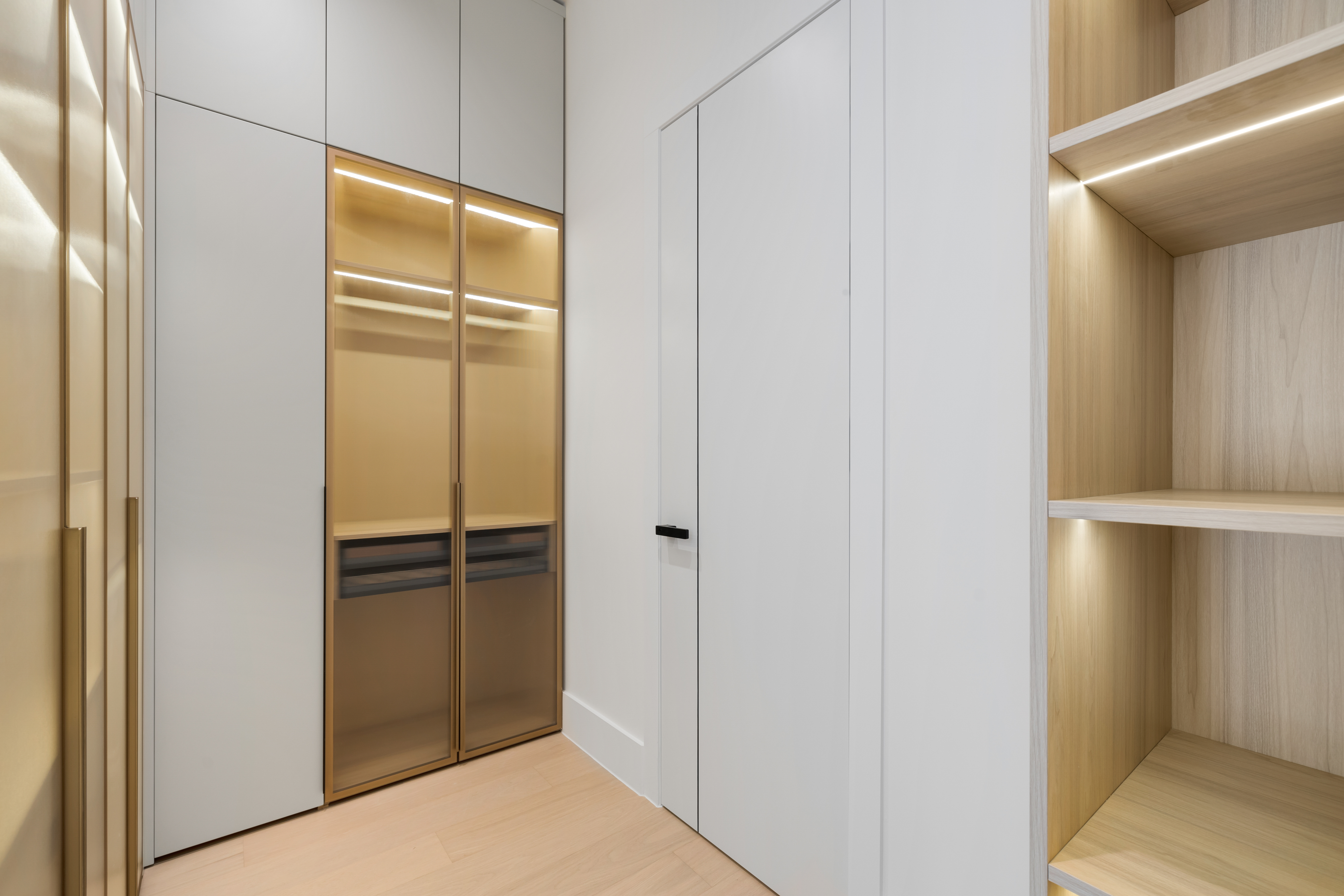  Bold Contemporary Estate for Elevated Living - 物件實景