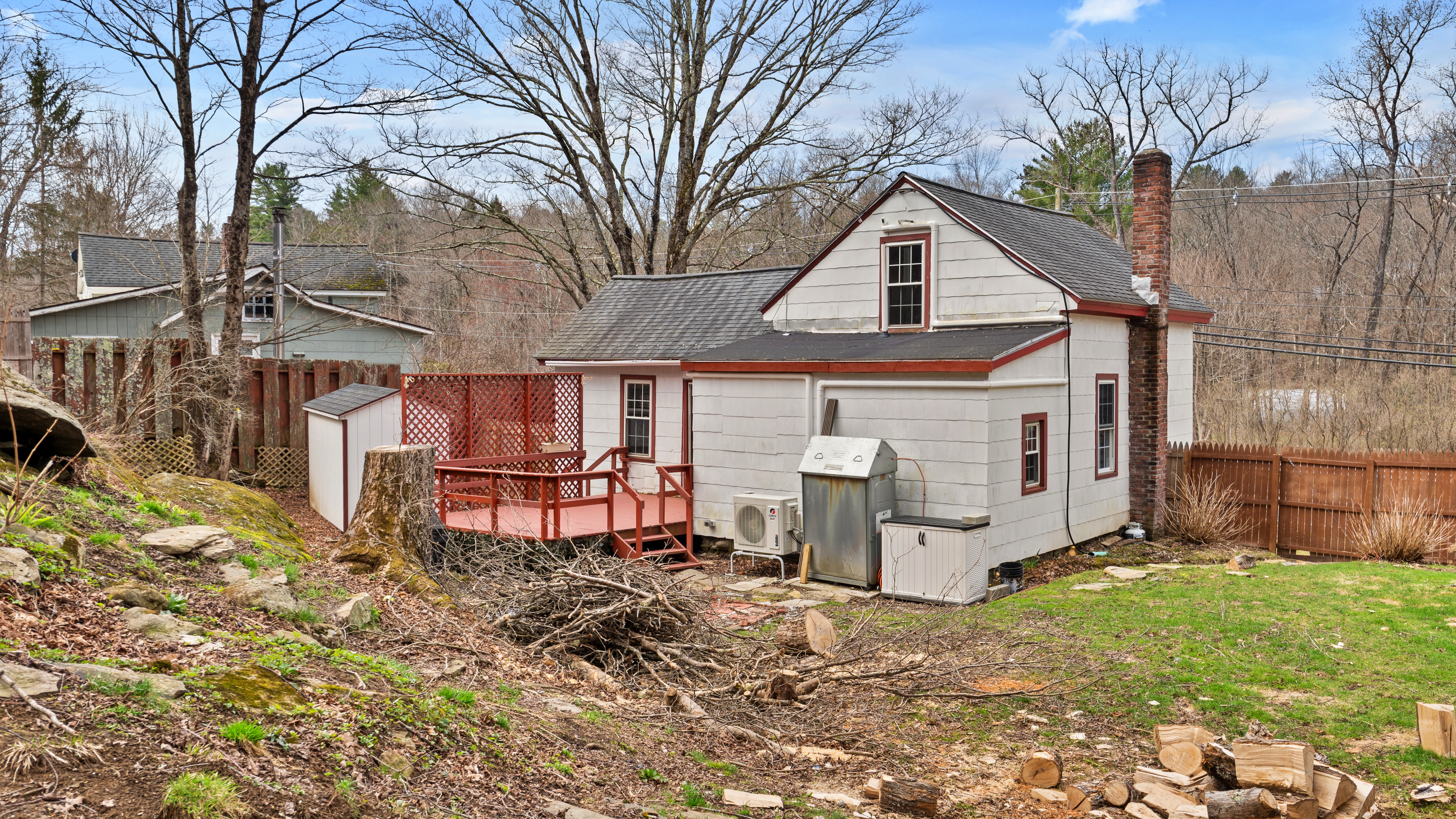 Historic Berkshire Homestead with Solar Barn, Trails, & Modern Efficiency - 物件實景