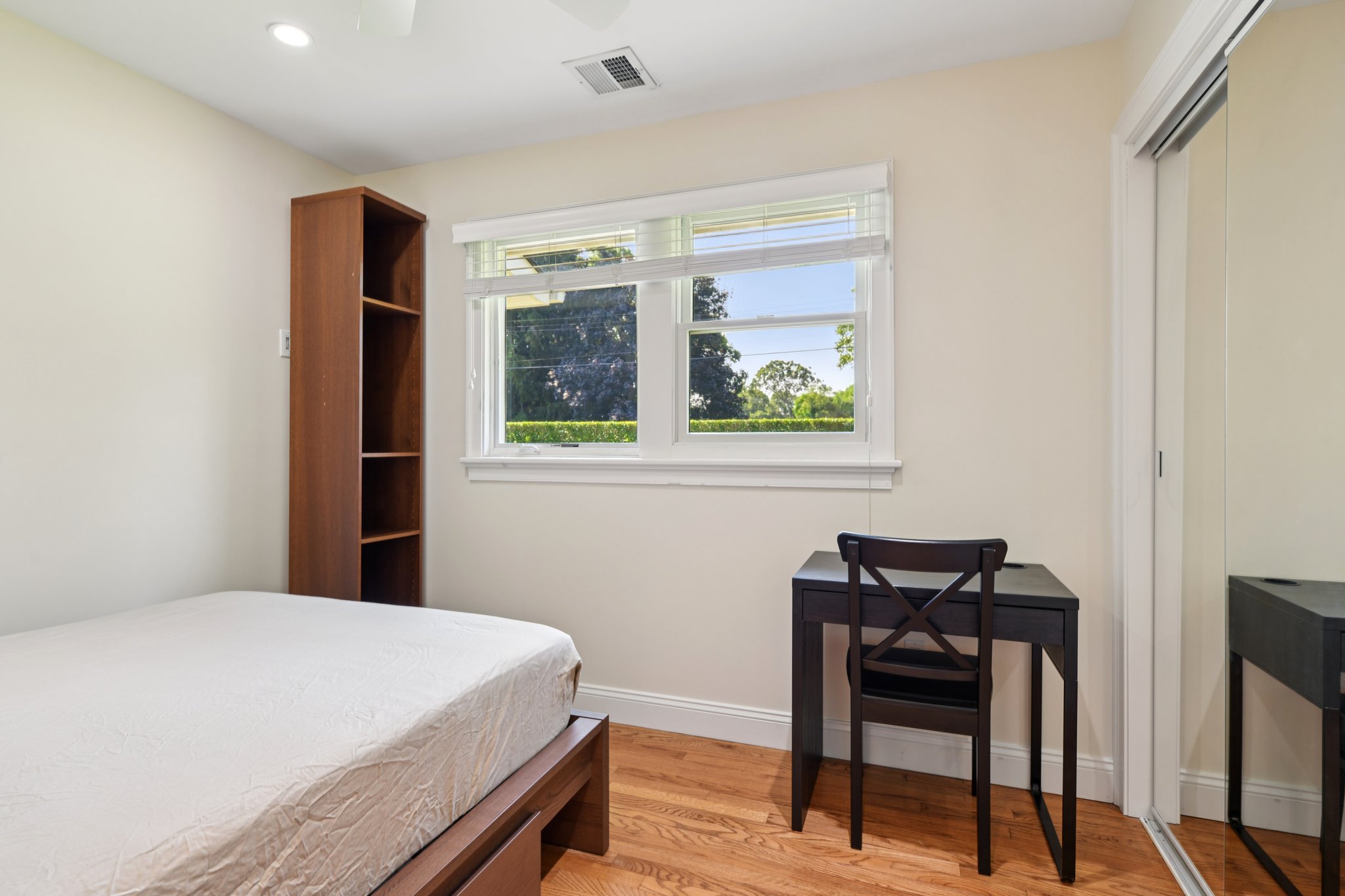 Hampton Bays, New York, 11946, United States, 5 Bedrooms Bedrooms, ,4 BathroomsBathrooms,Residential,For Sale,1870201