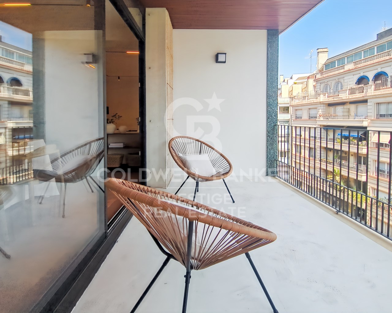 Barcelona, Catalonia, ES, 4 Bedrooms Bedrooms, ,3 BathroomsBathrooms,Residential,For Sale,1805126