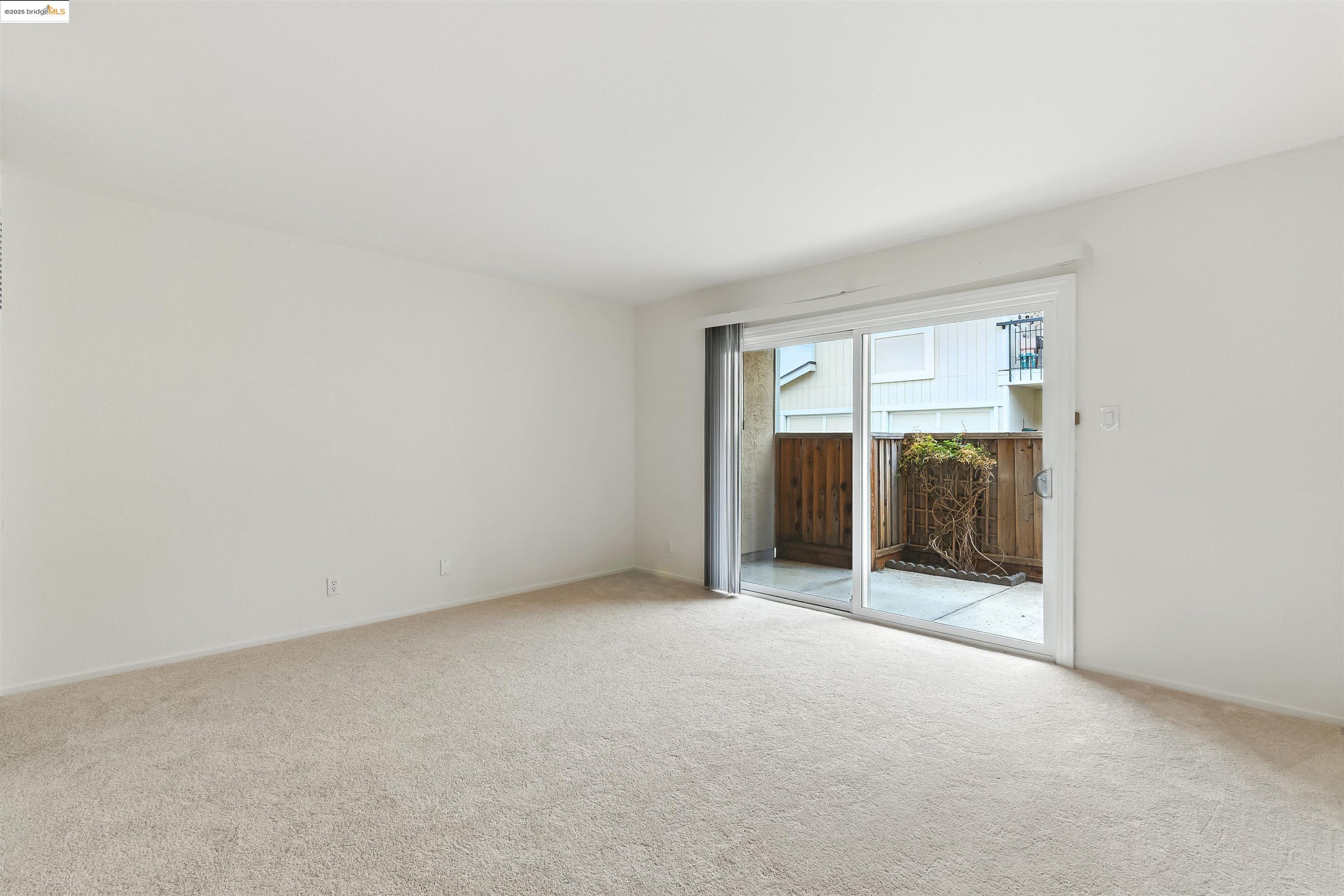 San Leandro, California, 94577, United States, 2 Bedrooms Bedrooms, ,2 BathroomsBathrooms,Residential,For Sale,1900911