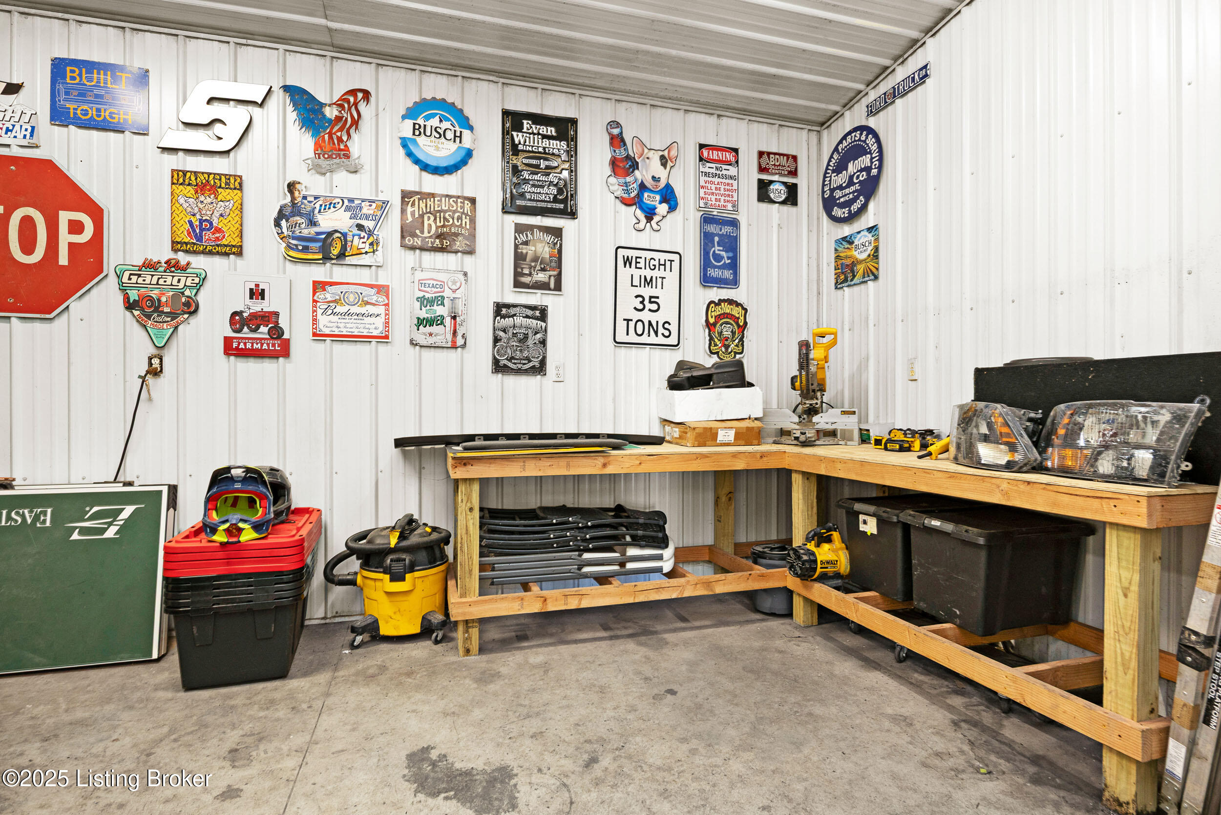 Coxs Creek, Kentucky, 40013, United States, 3 Bedrooms Bedrooms, ,3 BathroomsBathrooms,Residential,For Sale,2000776