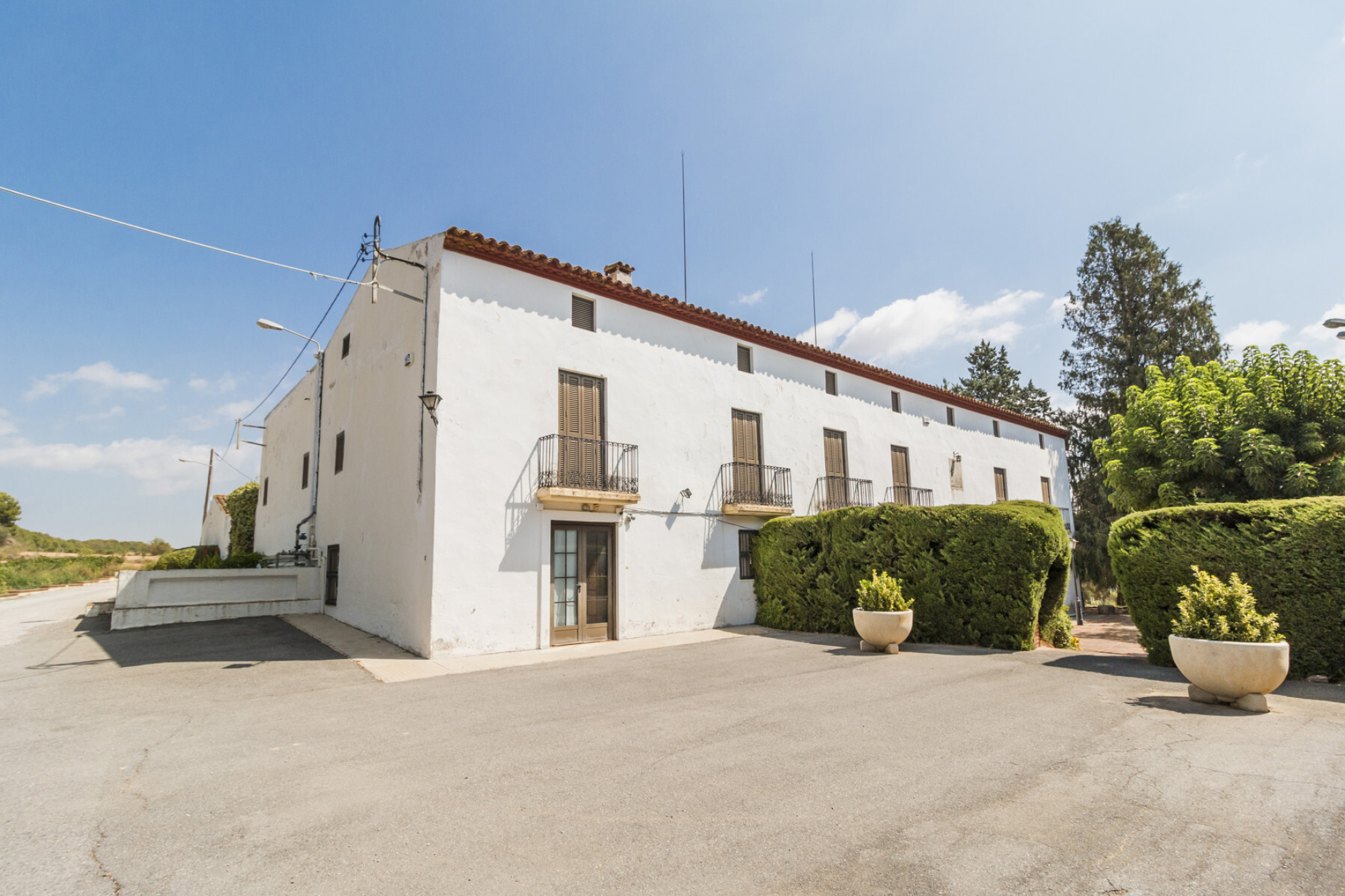 Historic Winery Estate with Vineyards in Penedes for Sale. - 物件實景