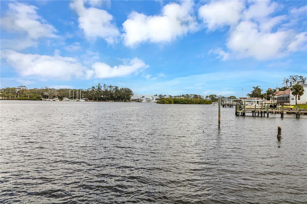 945 Bayshore Drive, Tarpon Springs, Florida, 34689, United States, 3 Bedrooms Bedrooms, ,2 BathroomsBathrooms,Residential,For Sale,945 Bayshore Drive,1675111
