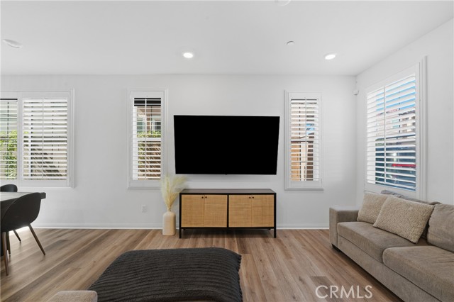 Fontana, California, 92336, United States, 4 Bedrooms Bedrooms, ,4 BathroomsBathrooms,Residential,For Sale,1981803