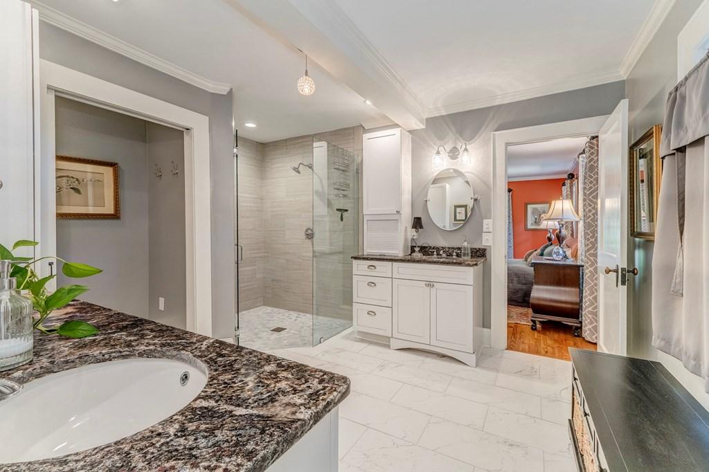 DALTON, Georgia, 30720, United States, 3 Bedrooms Bedrooms, ,4 BathroomsBathrooms,Residential,For Sale,1966909